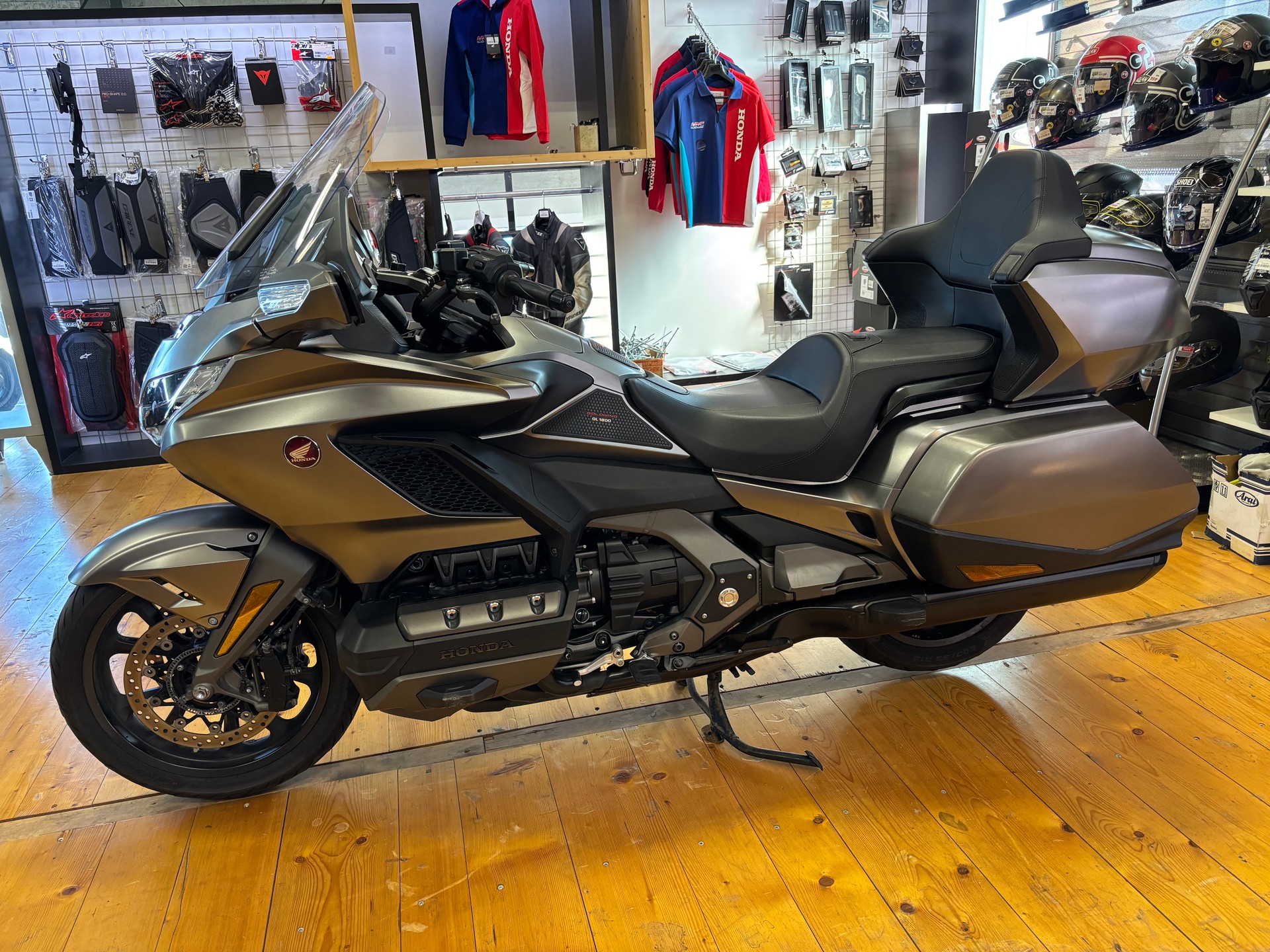 HONDA GL 1800 B Goldwing-image-1