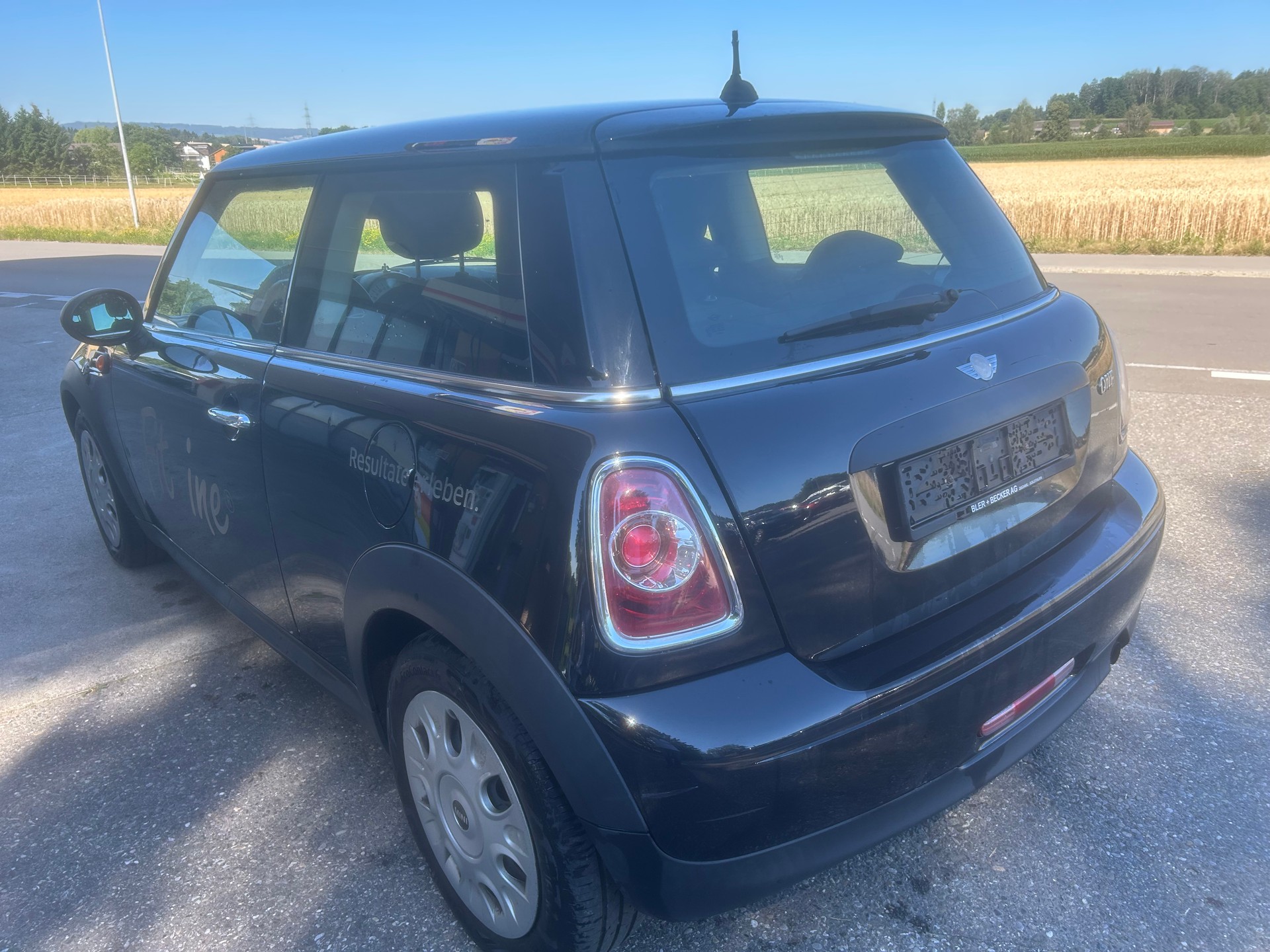 MINI One-image-3