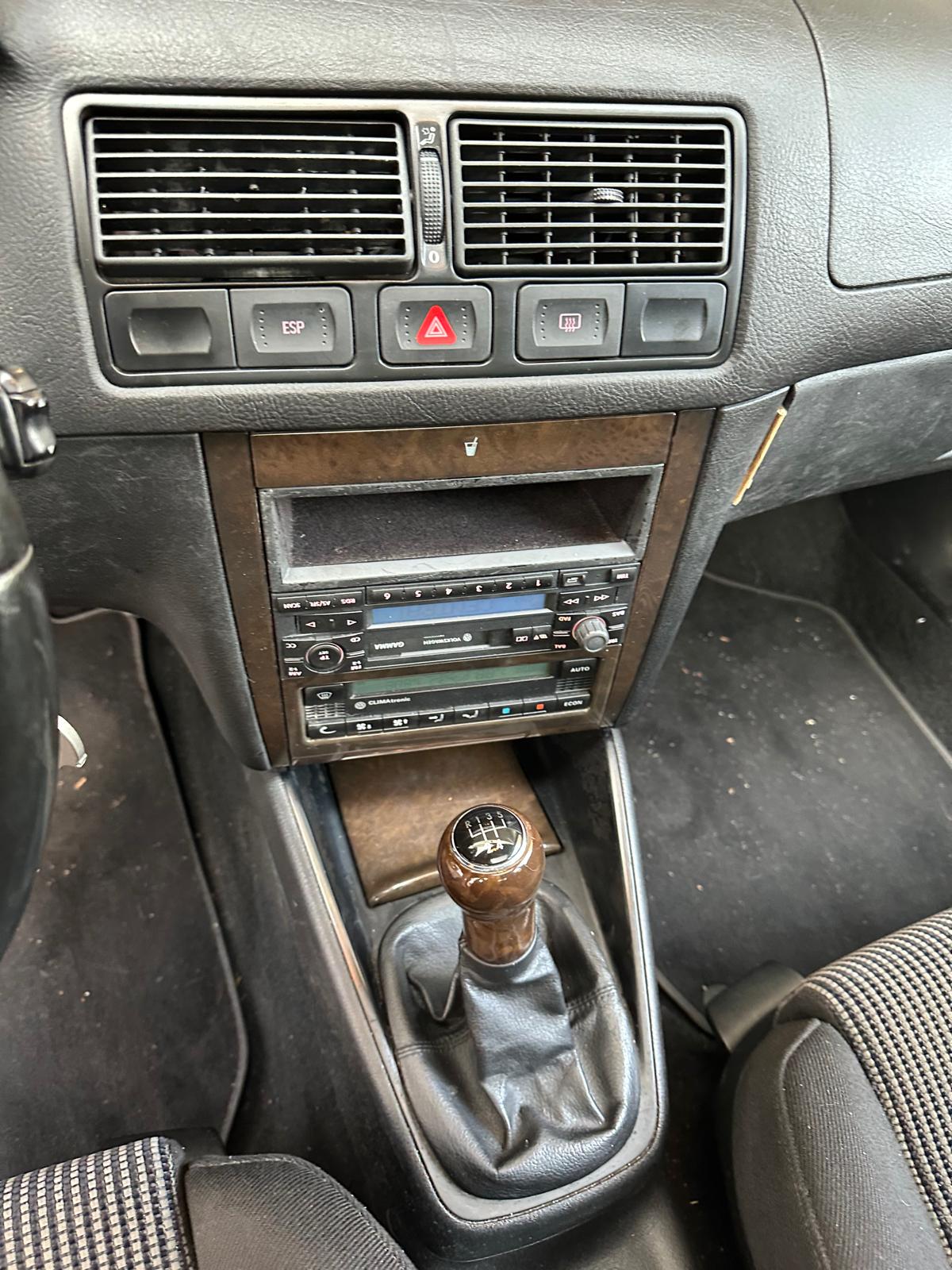 VW Golf 2.3 V5 GTI-image-12