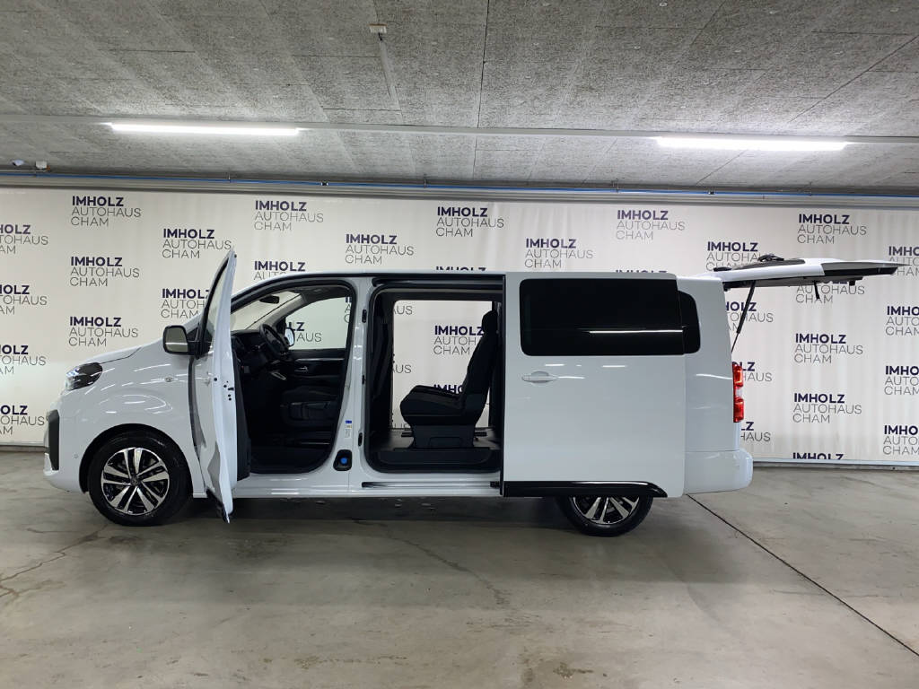 PEUGEOT Traveller Long 2.2 BlueHDi 180 Family Edition-image-16