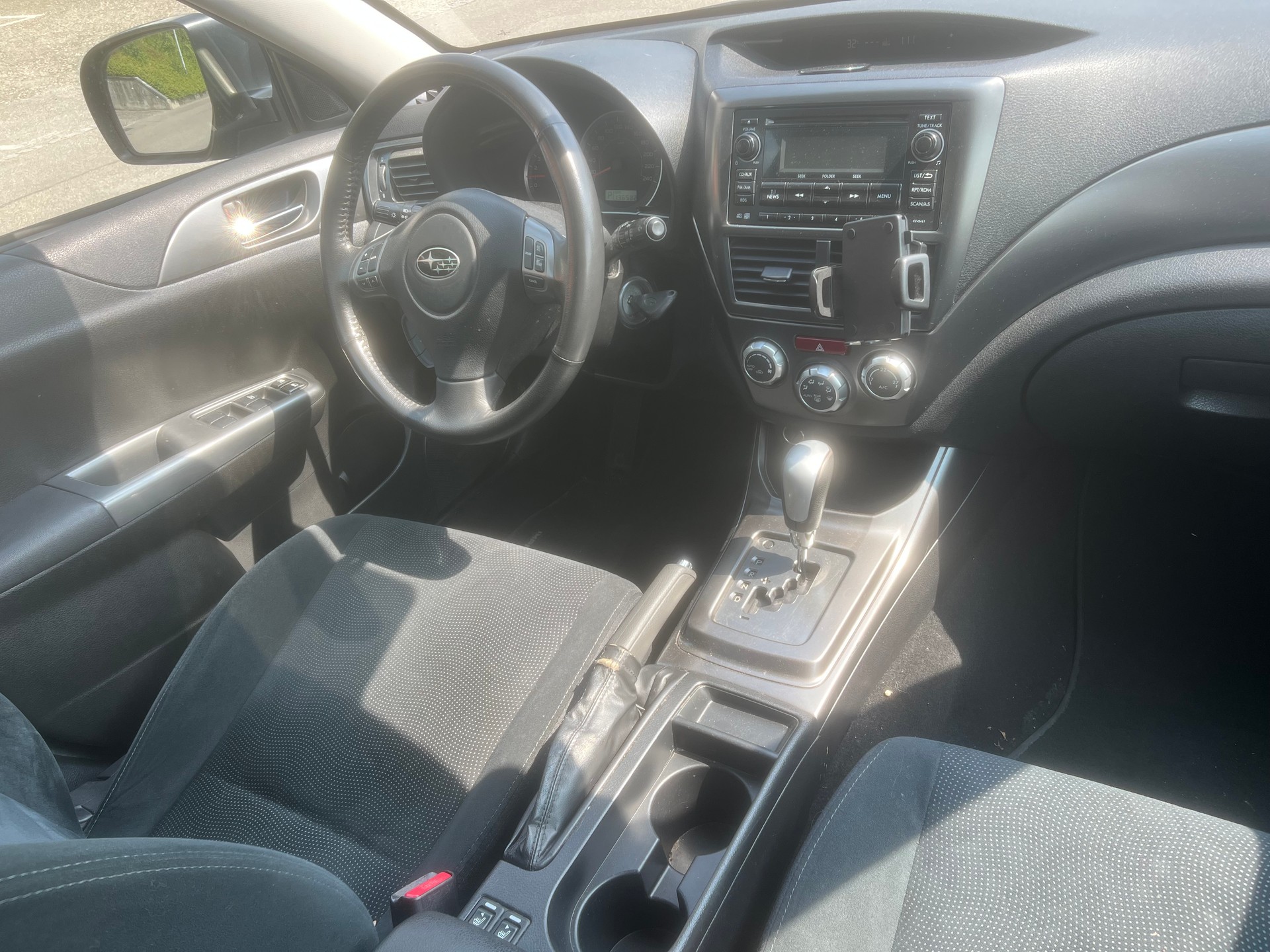 SUBARU Impreza 1.5R Swiss Special Automatic-image-7