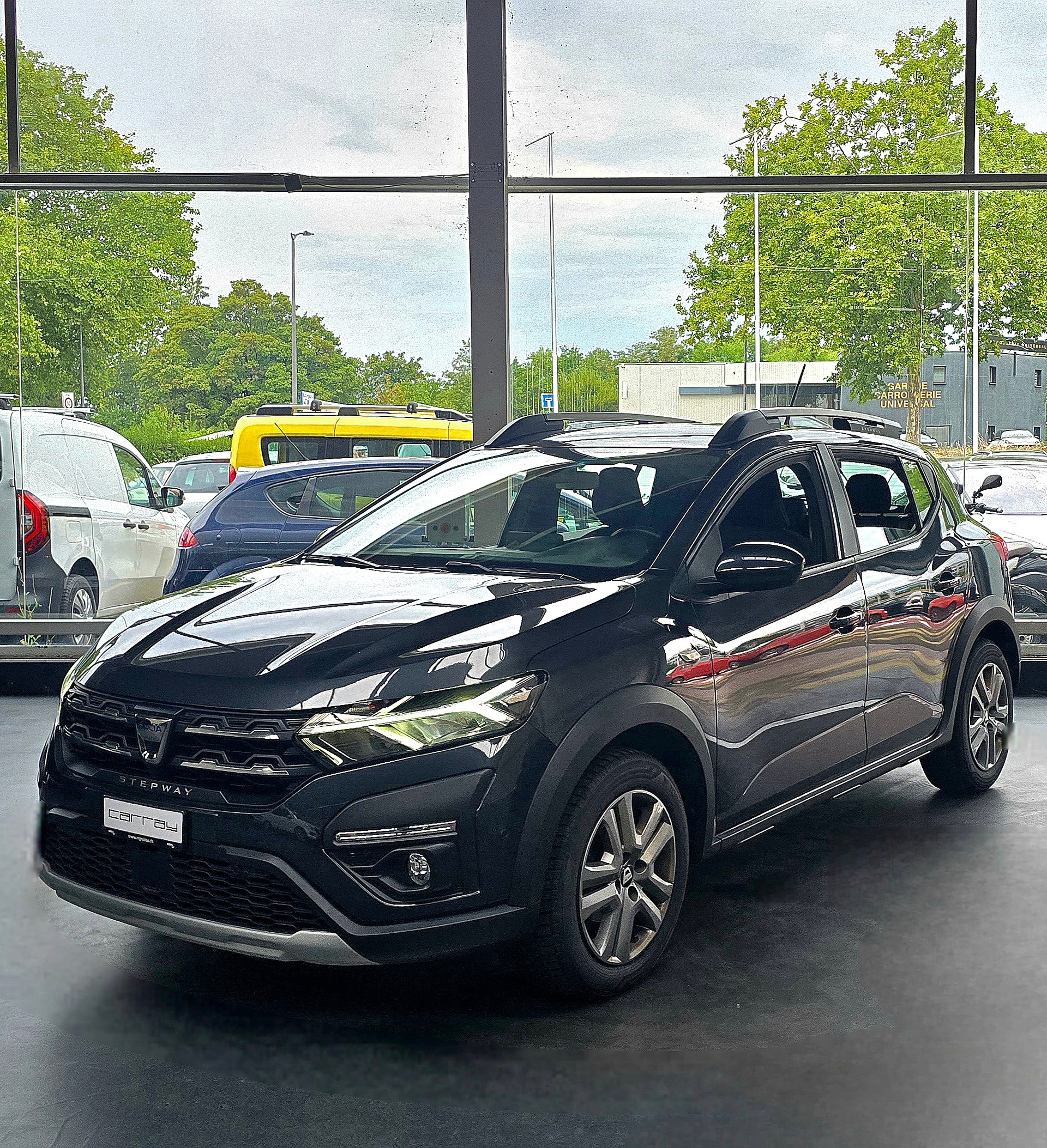 DACIA Sandero Stepway TCe 90 Comfort-showroom-element-1