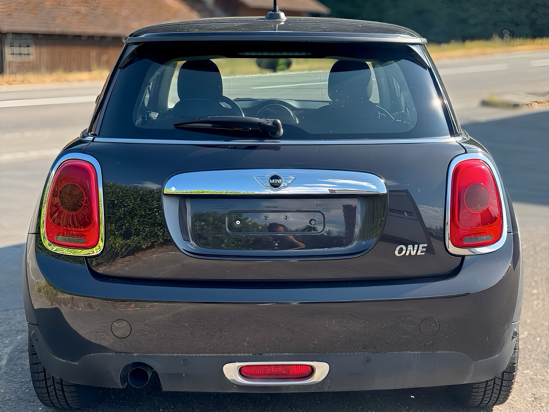 MINI One-image-3