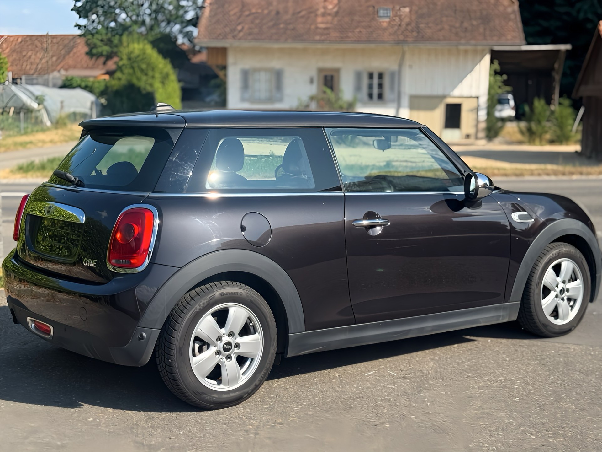 MINI One-image-2
