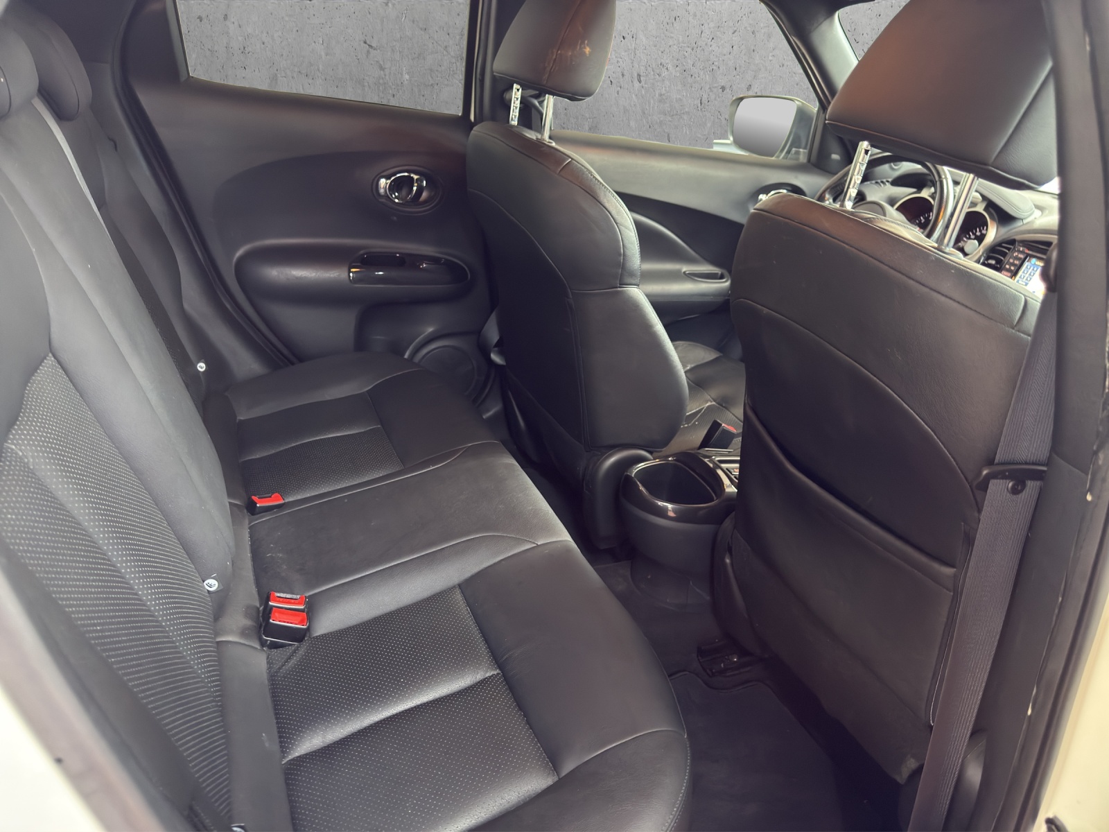 NISSAN Juke 1.6 DIG-T tekna 4x4 Xtronic M-CVT-image-11