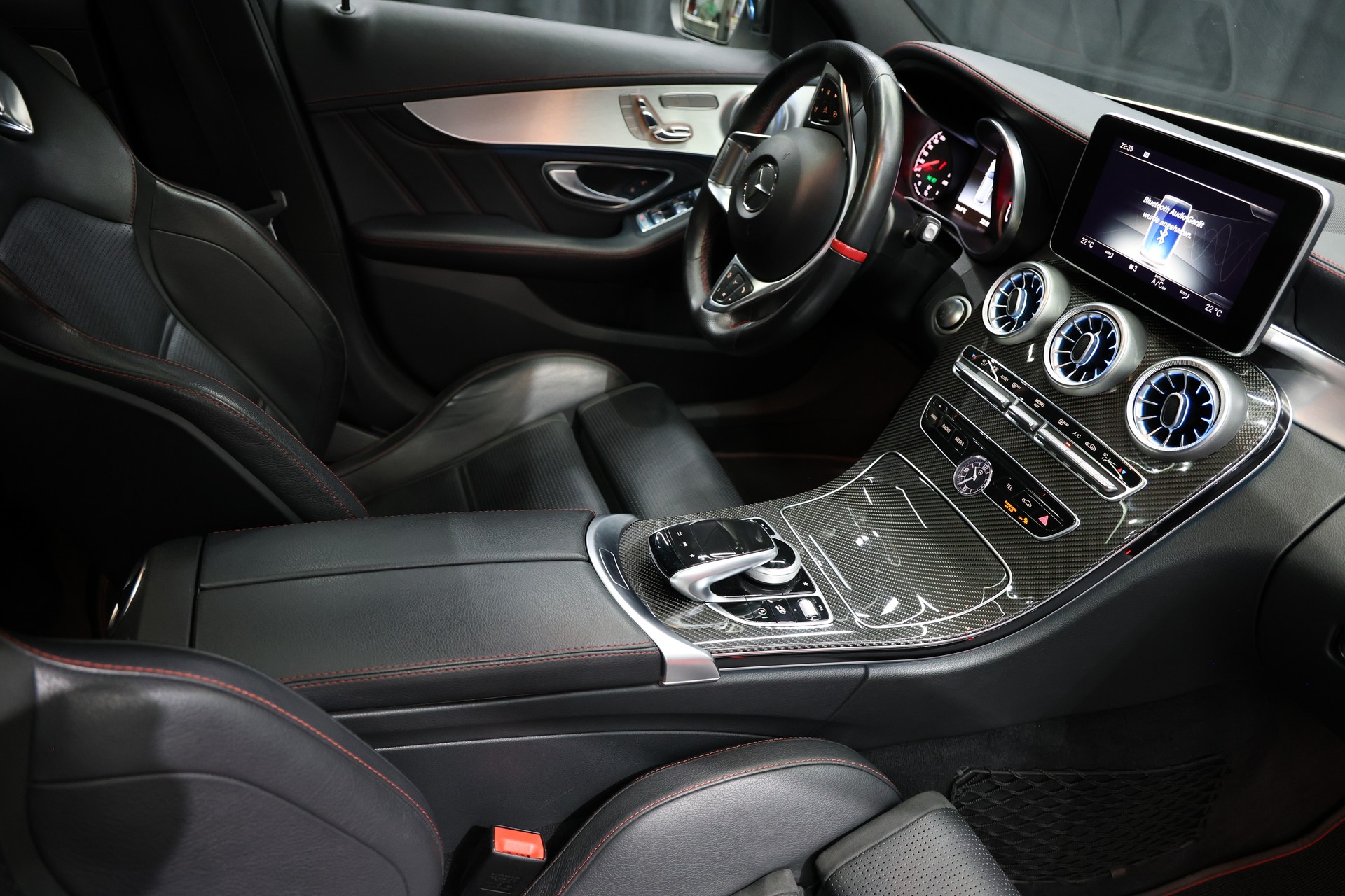 MERCEDES-BENZ C 43 AMG 4Matic 9G-Tronic-image-12