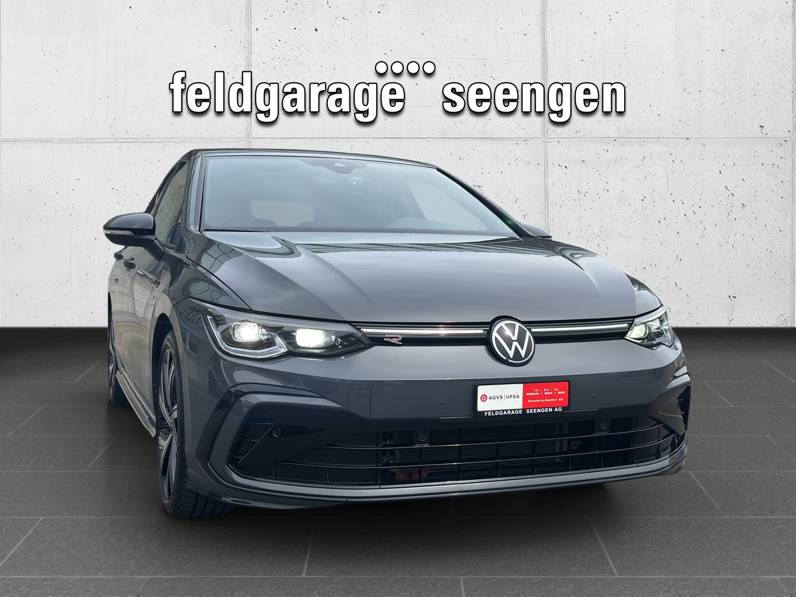 VW Golf 1.5 eTSI mHEV ACT R-Line DSG mit Keyless & Rückfahrkamera-showroom-element-2