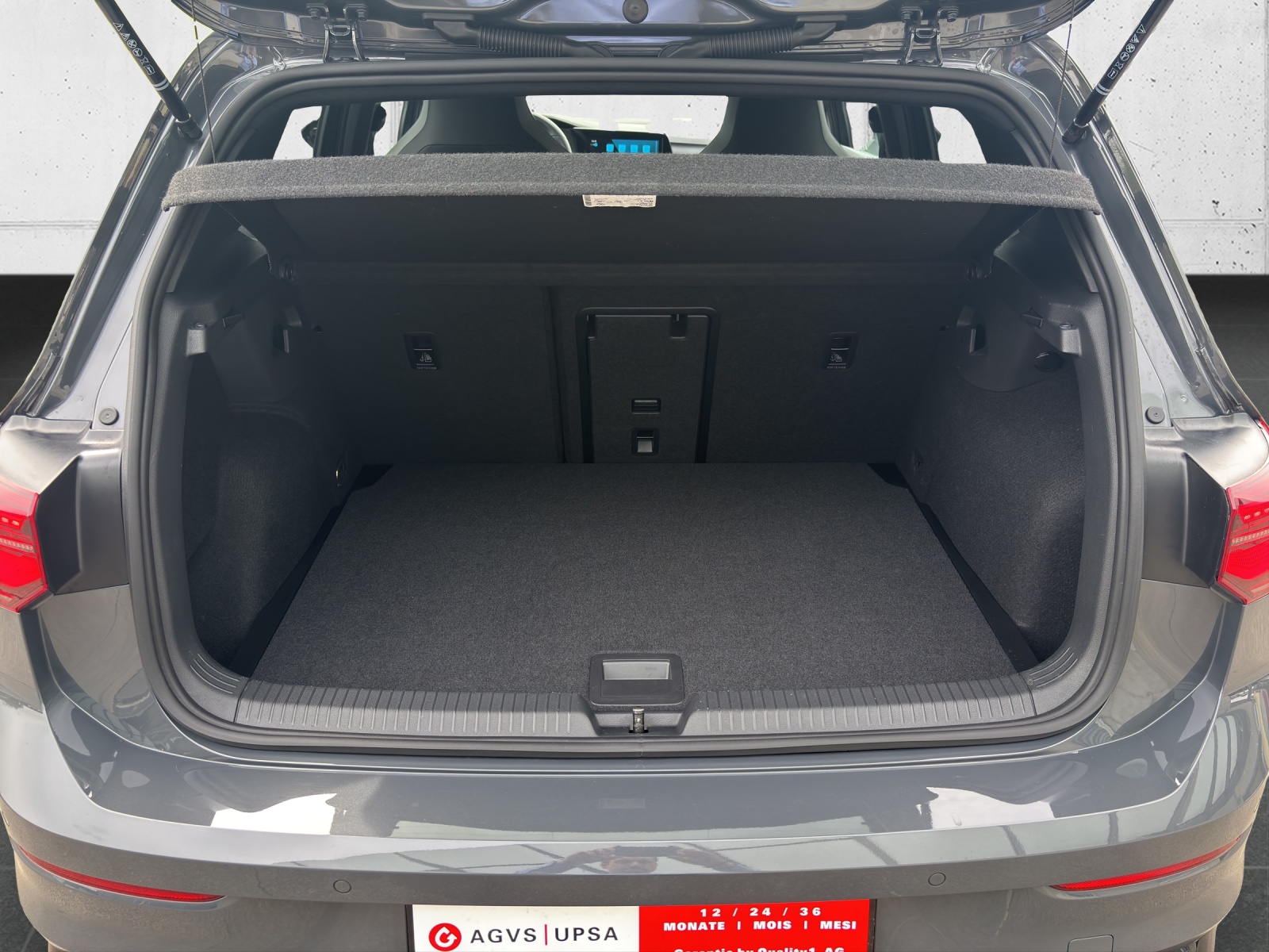 VW Golf 1.5 eTSI mHEV ACT R-Line DSG mit Keyless & Rückfahrkamera-image-7