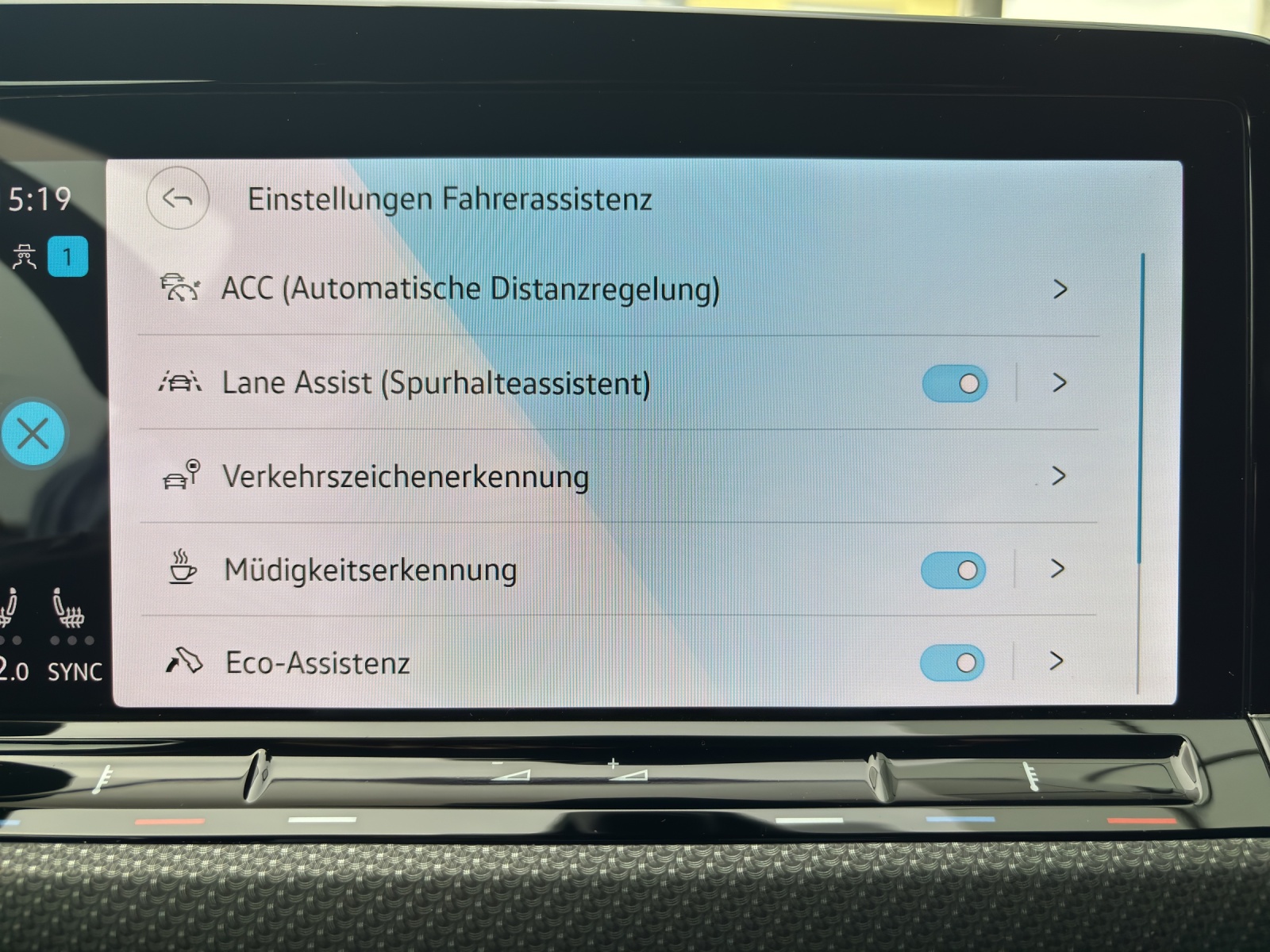VW Golf 1.5 eTSI mHEV ACT R-Line DSG mit Keyless & Rückfahrkamera-image-20