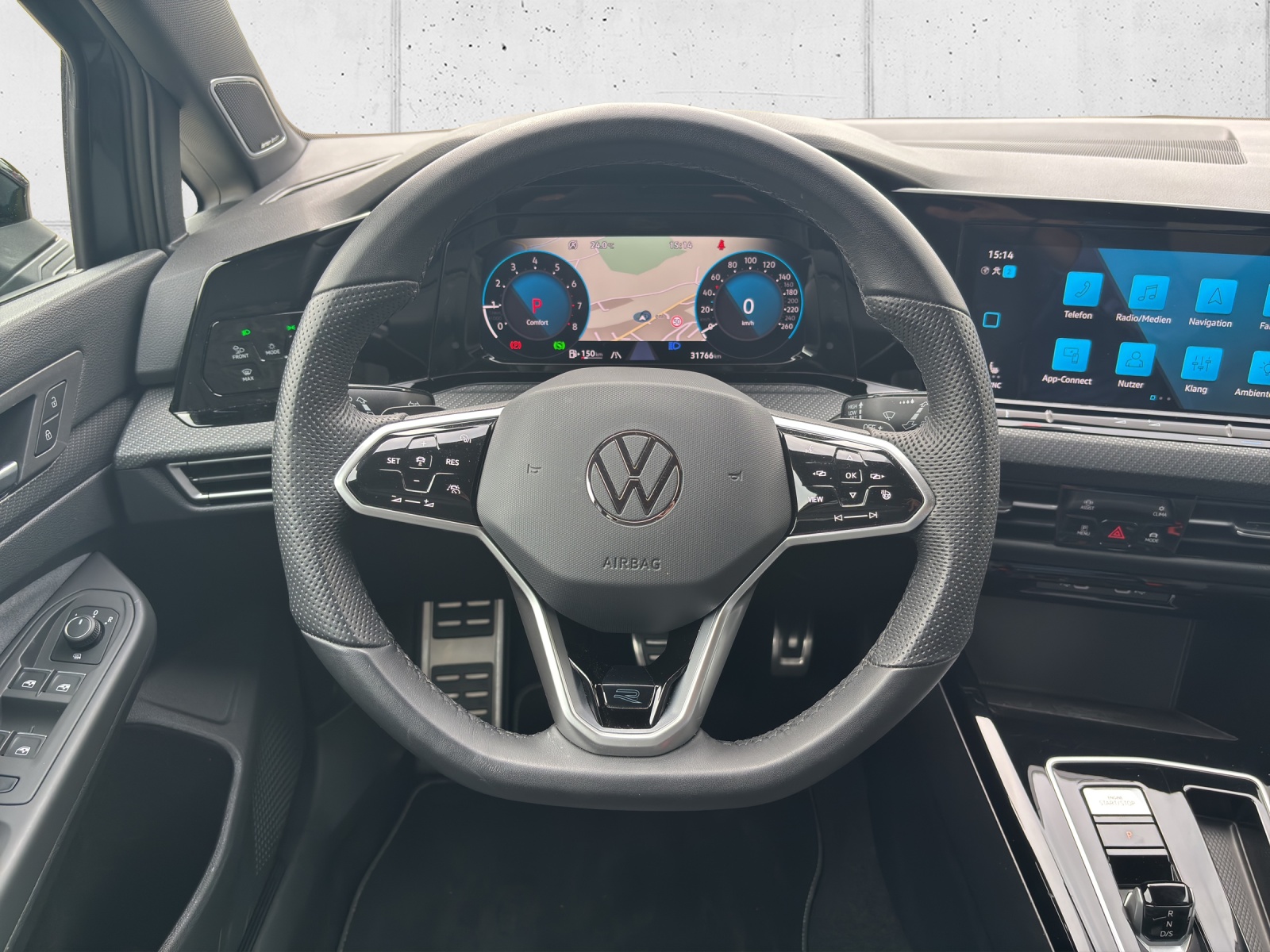 VW Golf 1.5 eTSI mHEV ACT R-Line DSG mit Keyless & Rückfahrkamera-image-11