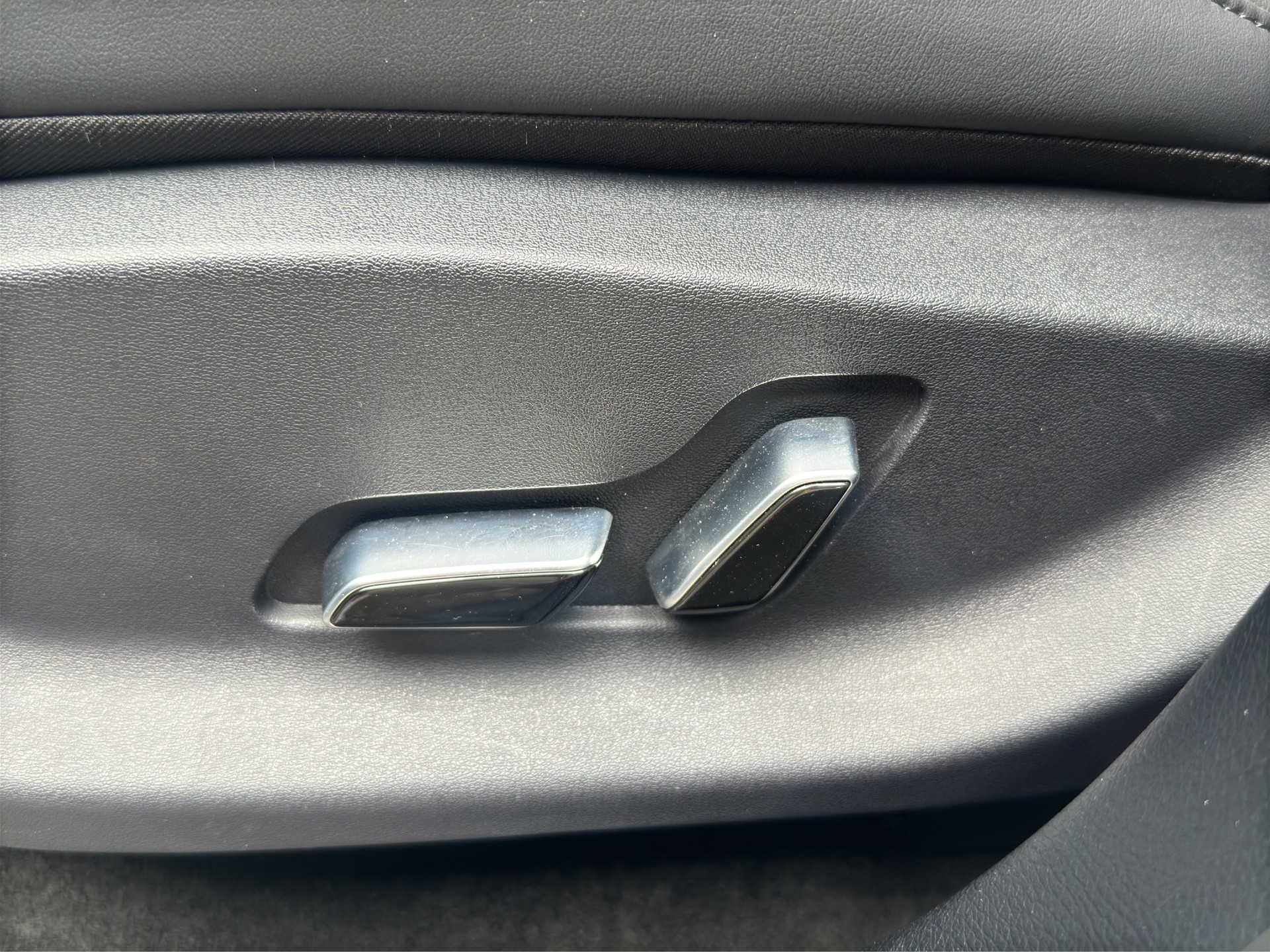 BYD Seal U DM-i Design AWD 4x4 2026!-image-12