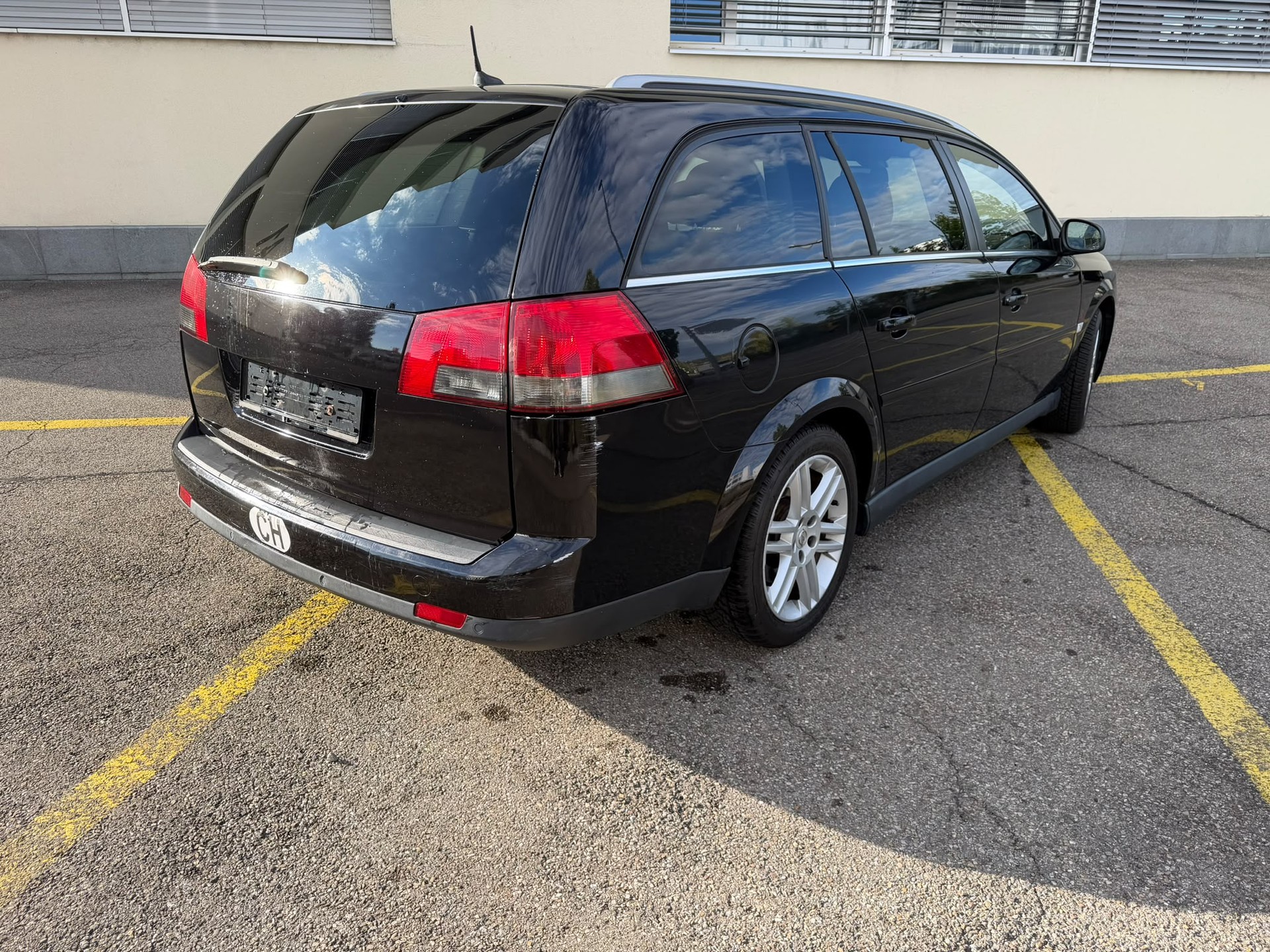OPEL Vectra Caravan 2.8 Turbo V6 Diamond-showroom-element-2