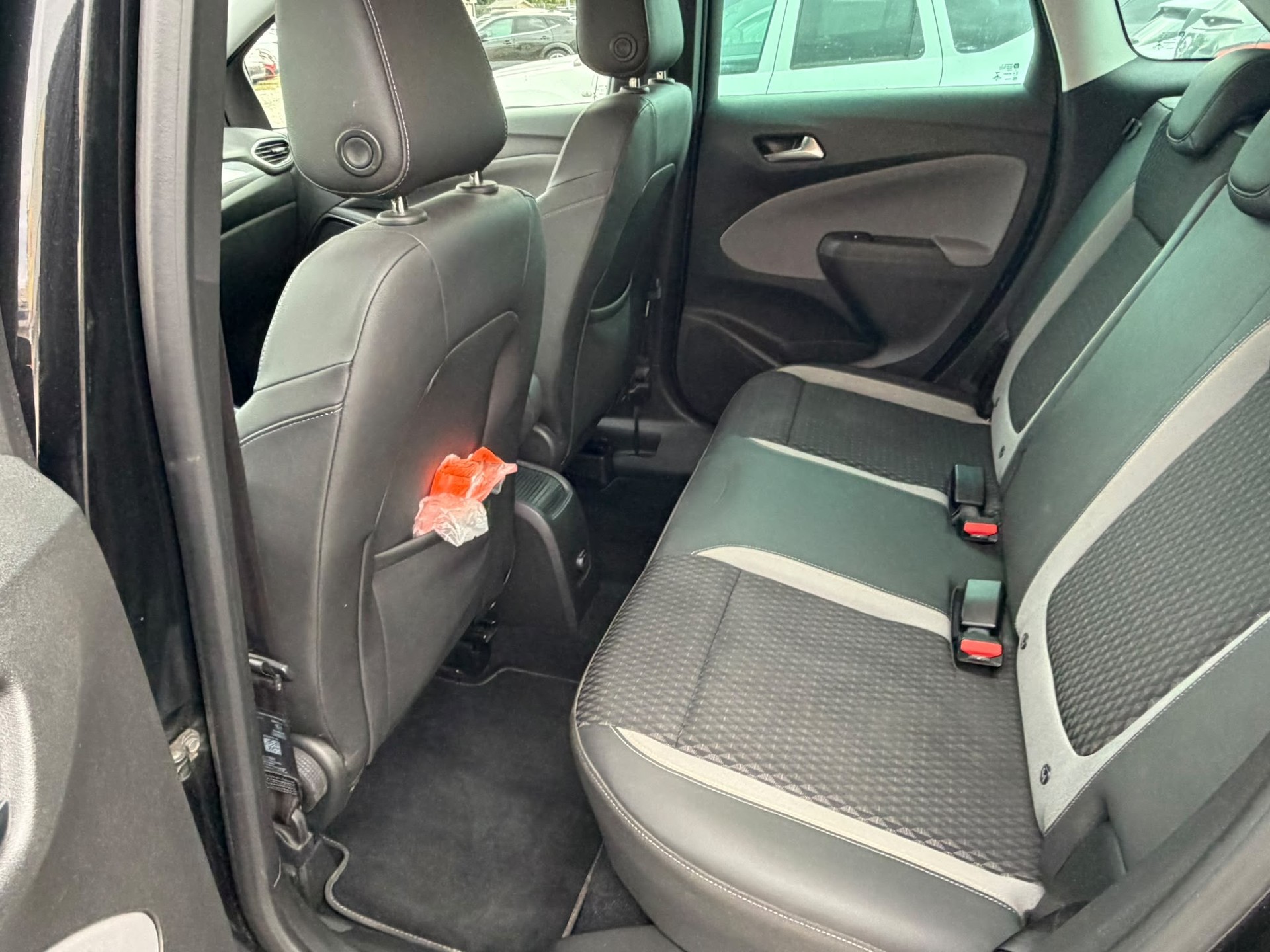 OPEL Crossland X 1.2i Ultimate Automatik-image-4