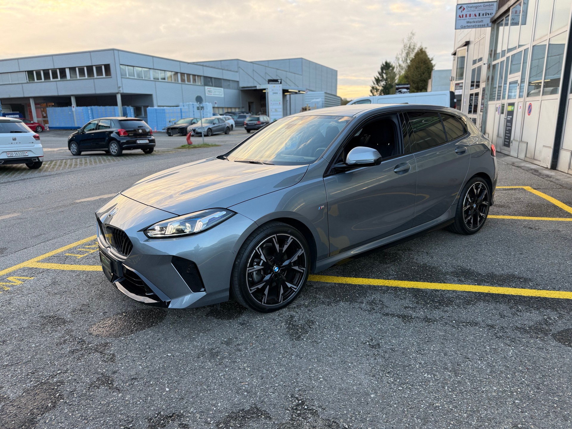 BMW 118d M-Paket-image-2