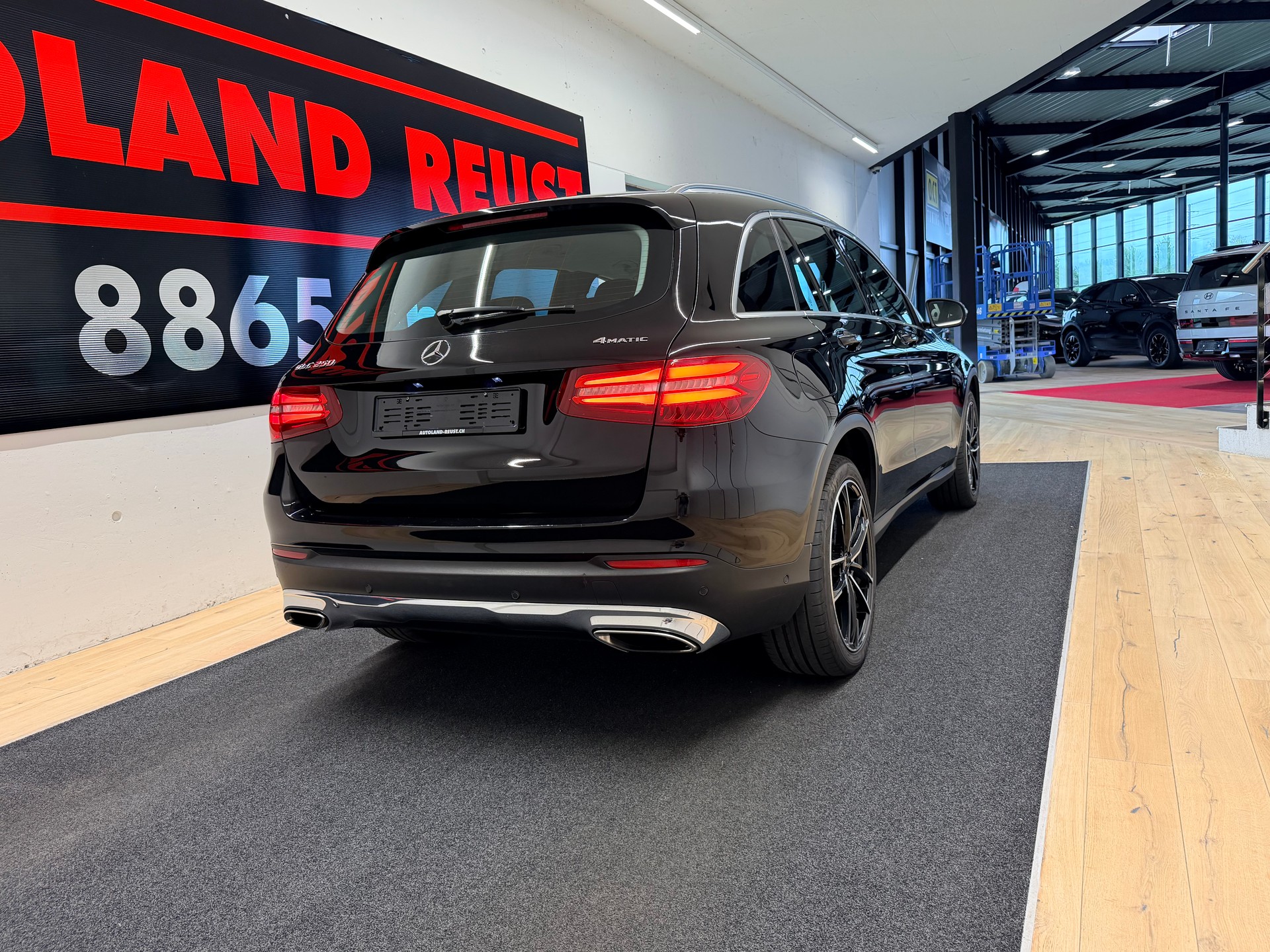 MERCEDES-BENZ GLC 250 4Matic 9G-Tronic-image-5