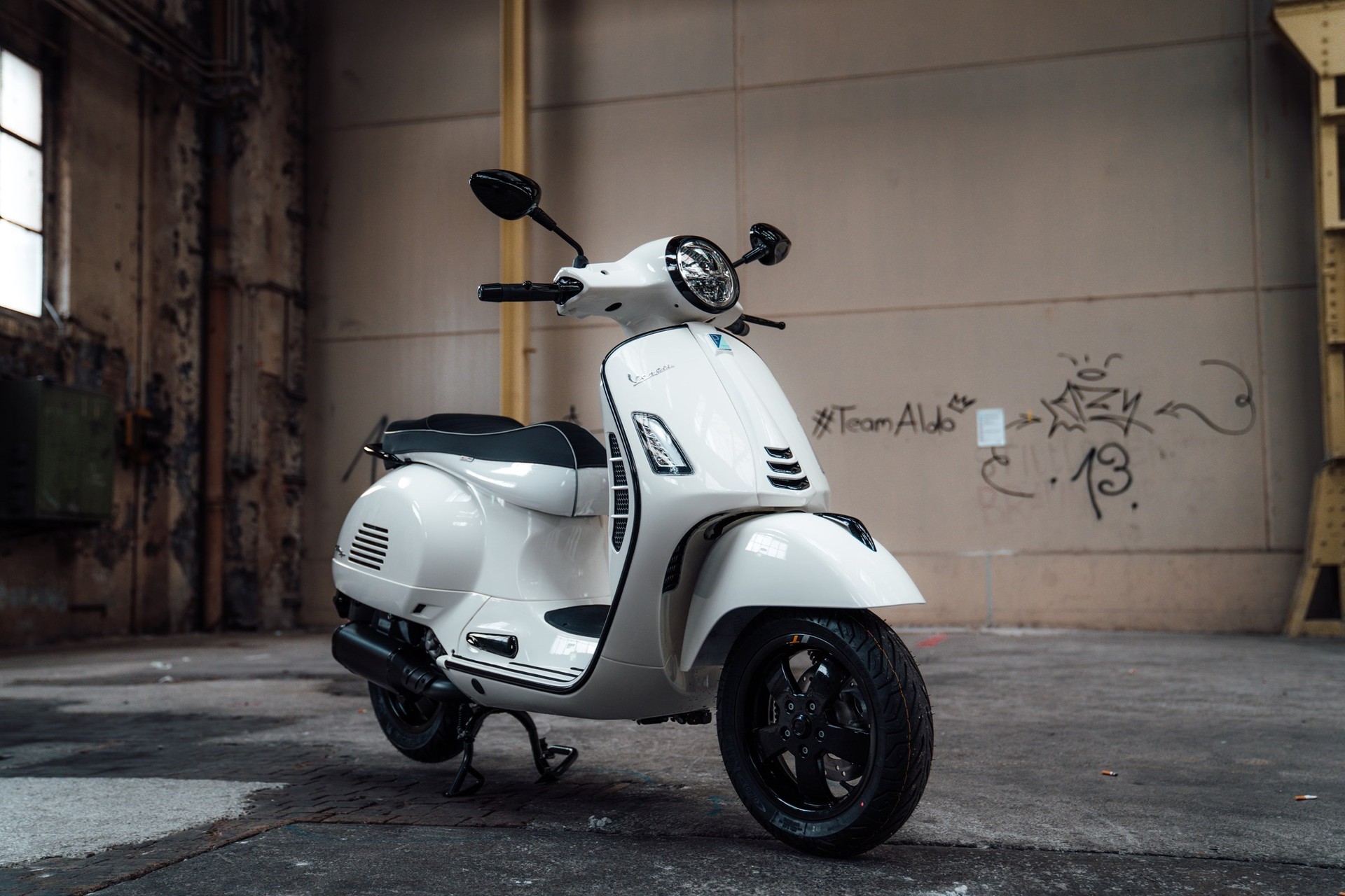 PIAGGIO Vespa GTS Super 125 i.e. ABS-image-0