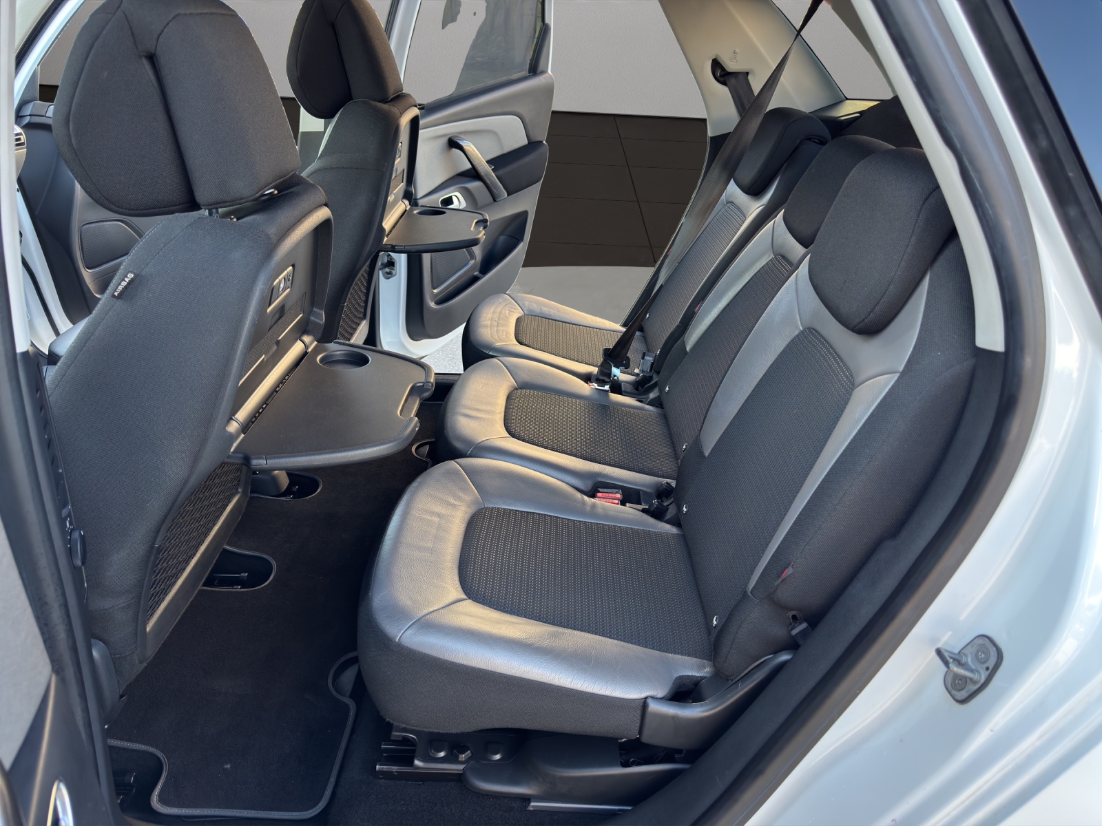CITROEN C4 Picasso 1.2 Pure Tech Shine-image-12