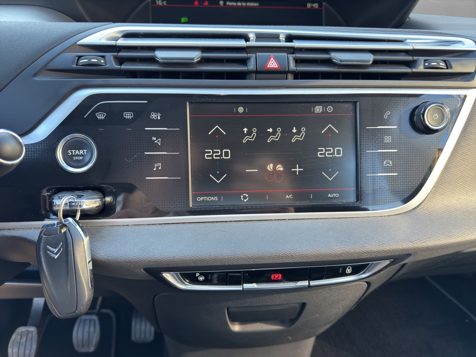 CITROEN C4 Picasso 1.2 Pure Tech Shine-image-14