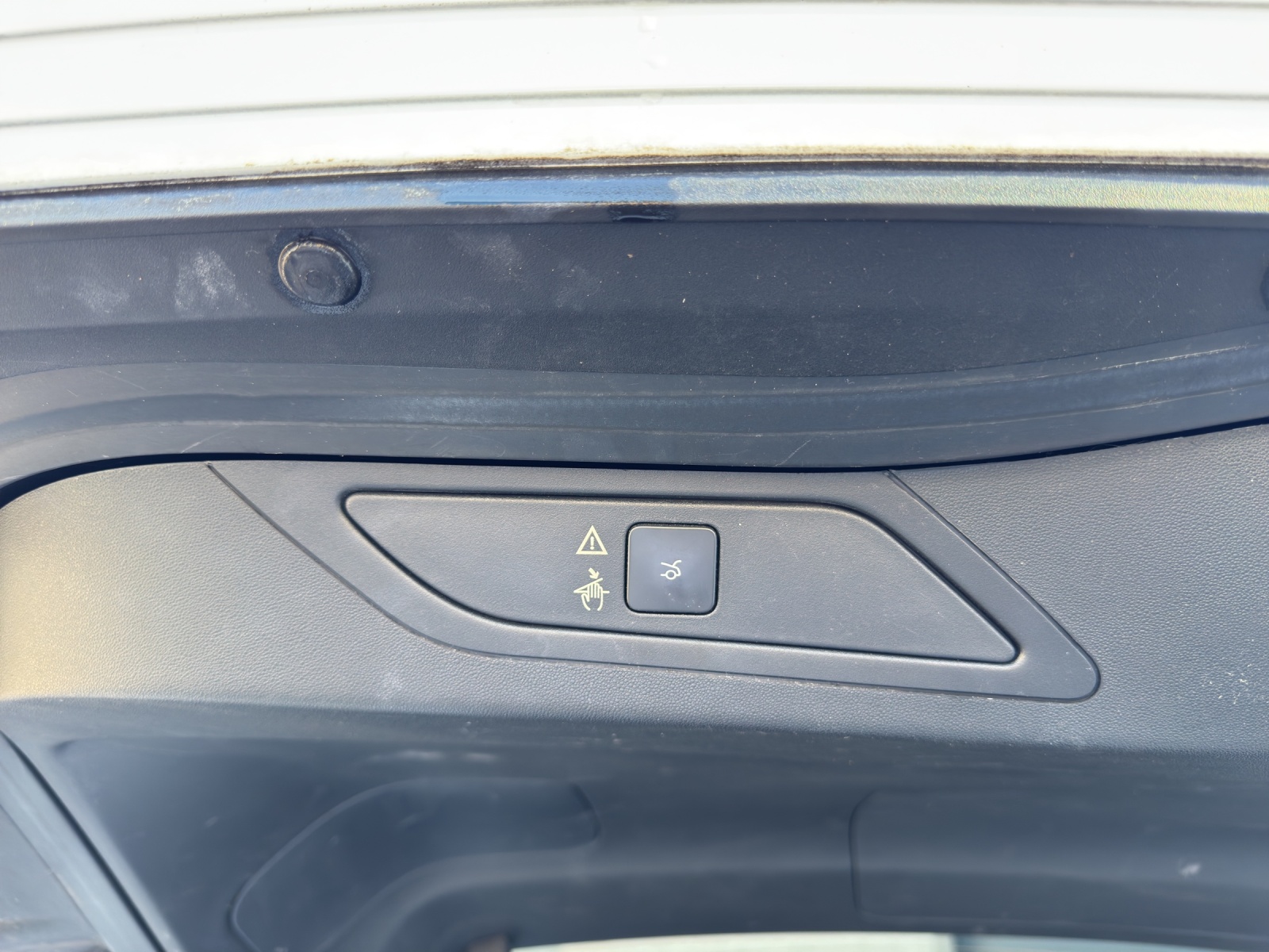 CITROEN C4 Picasso 1.2 Pure Tech Shine-image-19
