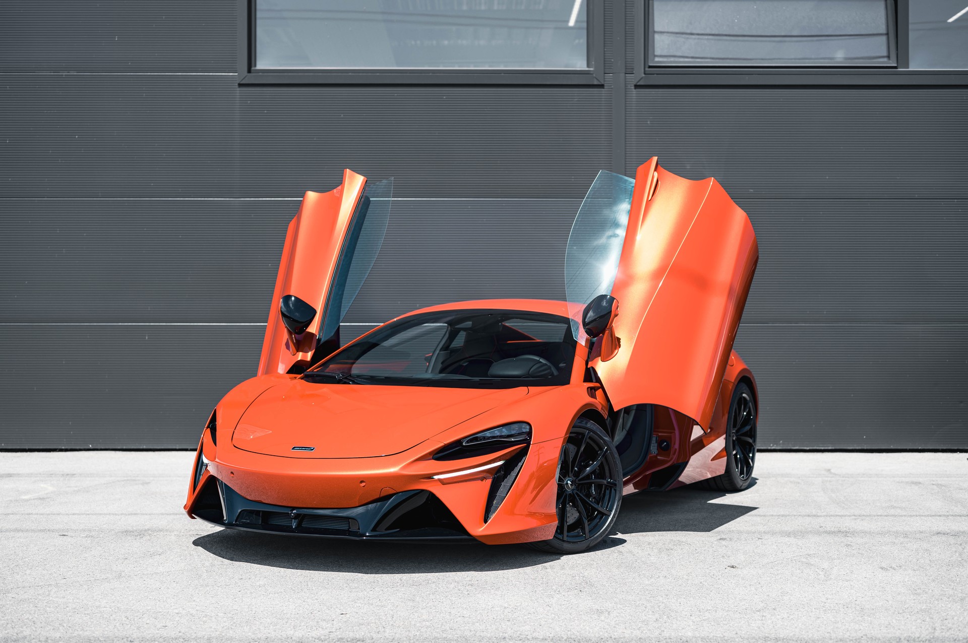 McLAREN ARTURA Tech-Lux-image-1