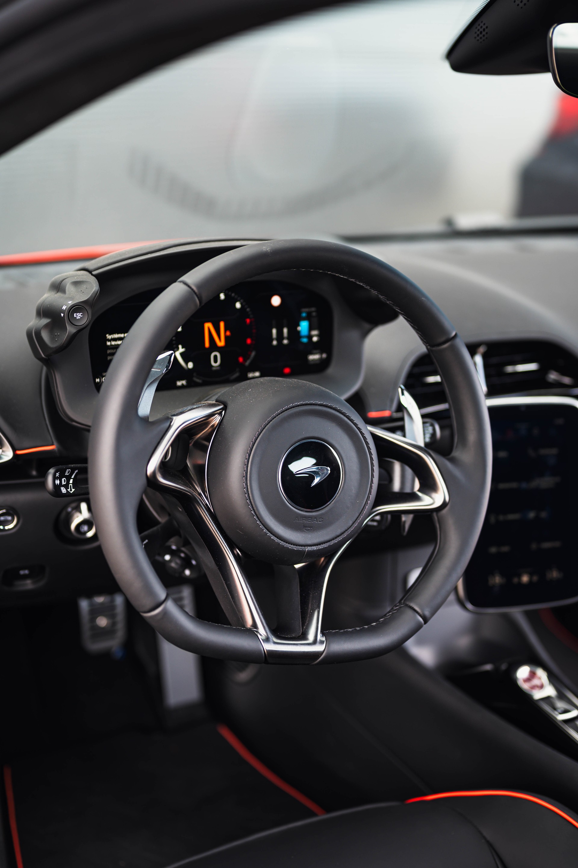 McLAREN ARTURA Tech-Lux-image-10