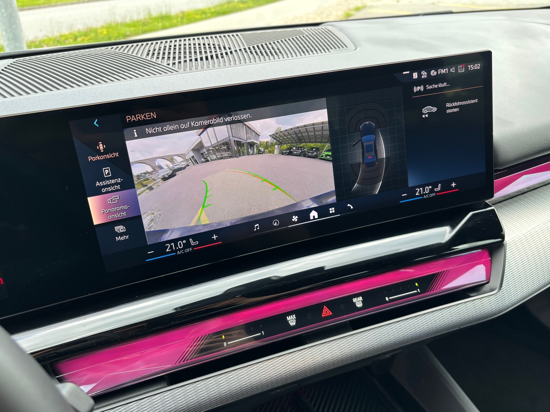 BMW i5 eDrive 40 M Sport-image-12