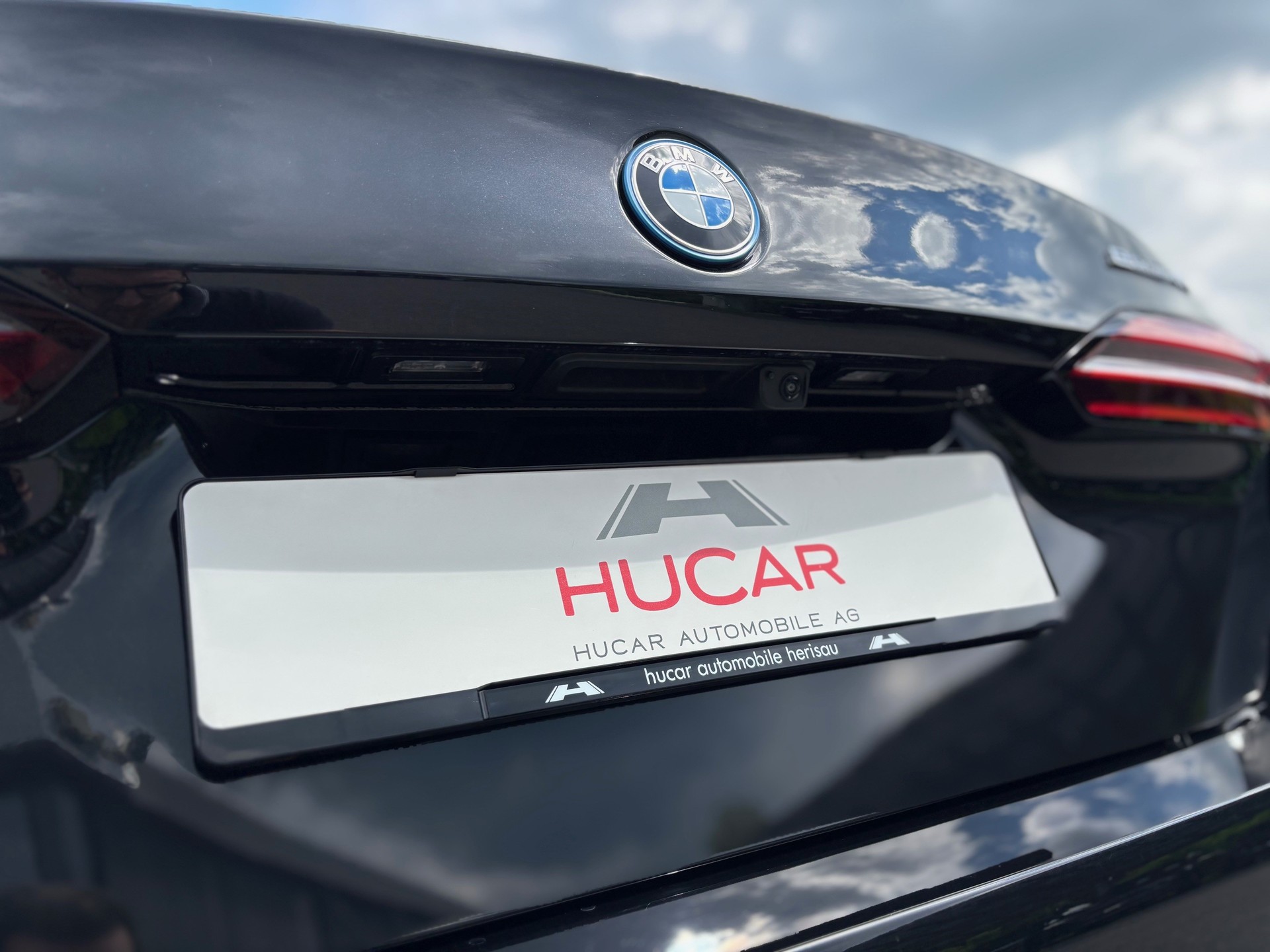 BMW i5 eDrive 40 M Sport-image-15