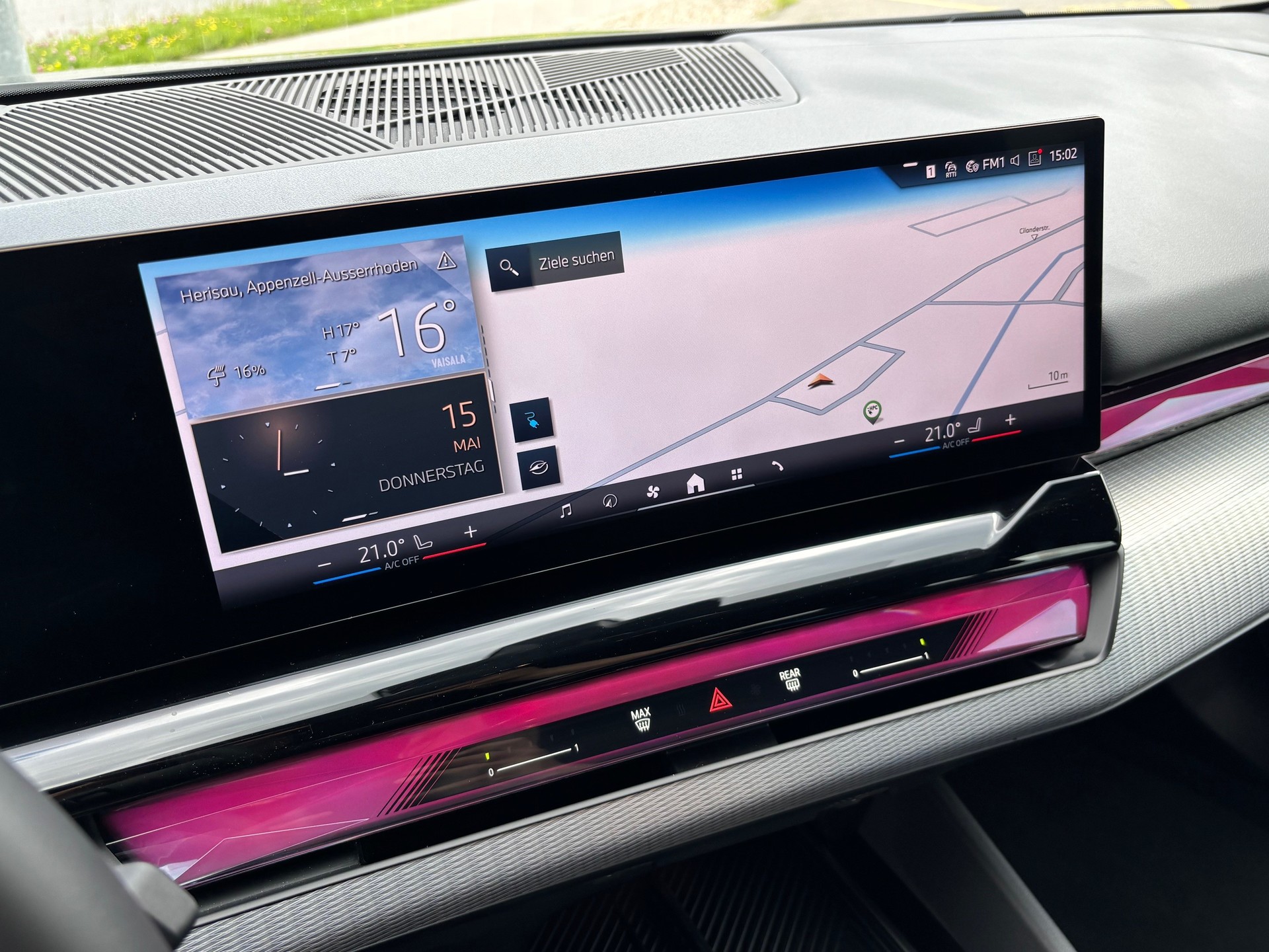 BMW i5 eDrive 40 M Sport-image-11
