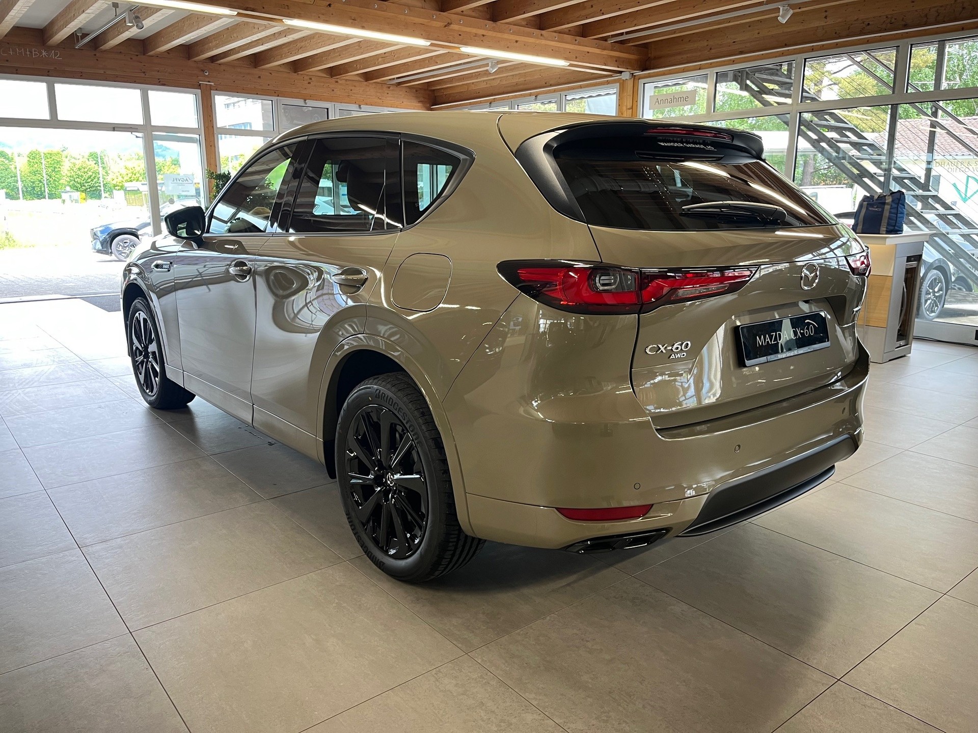 MAZDA CX-60 e-Skyactiv PHEV 327 AWD Homura-image-3