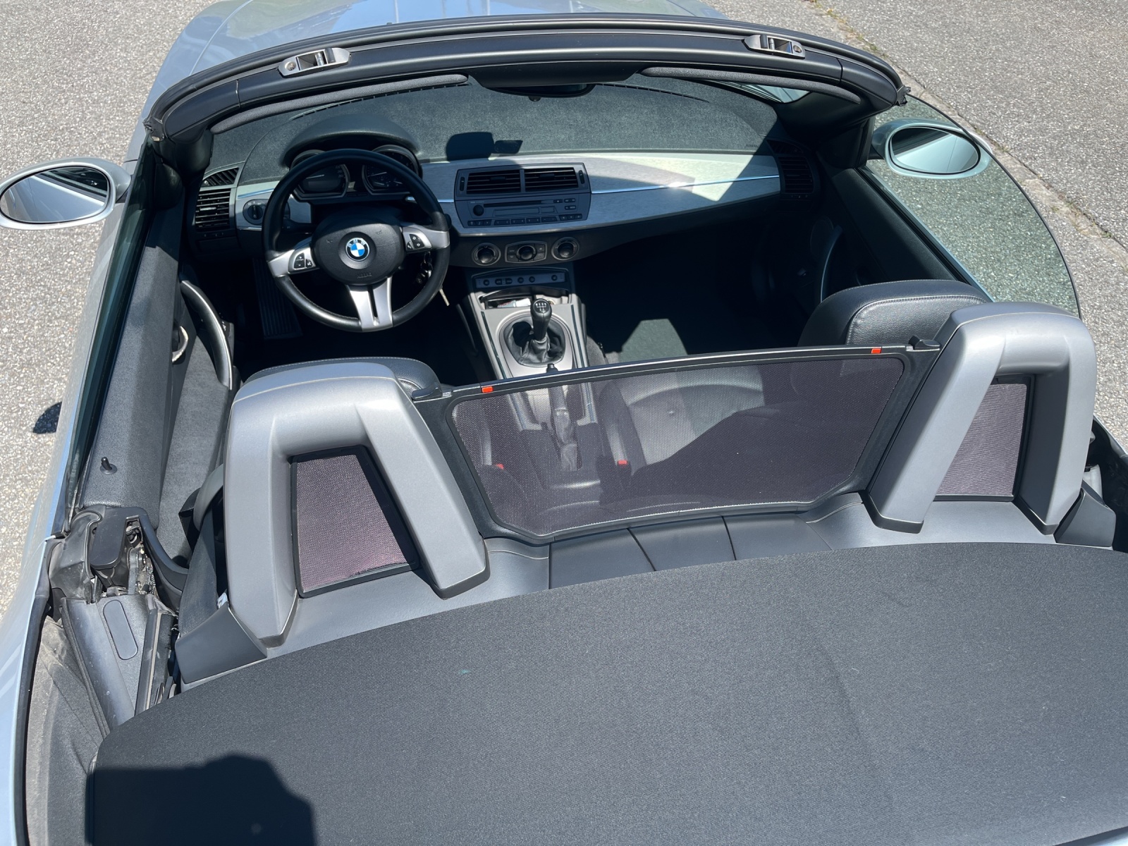 BMW Z4 2.2i Roadster-image-10