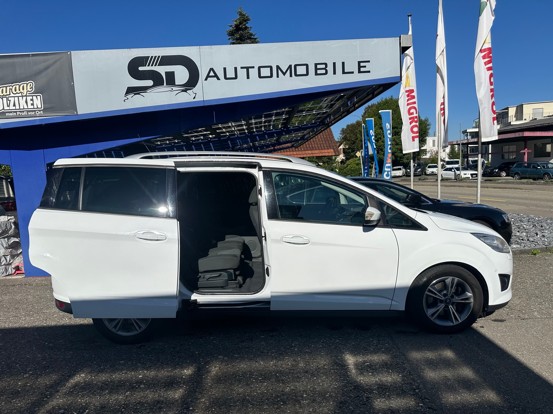 FORD Grand C-Max 2.0 TDCi Family-Edition PowerShift-image-9