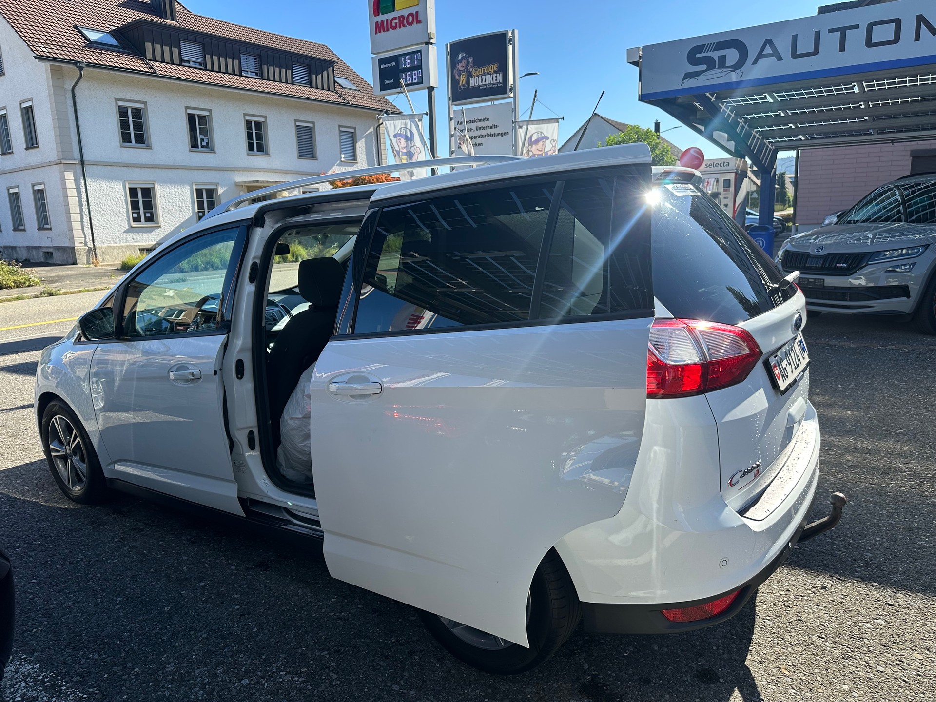 FORD Grand C-Max 2.0 TDCi Family-Edition PowerShift-image-4