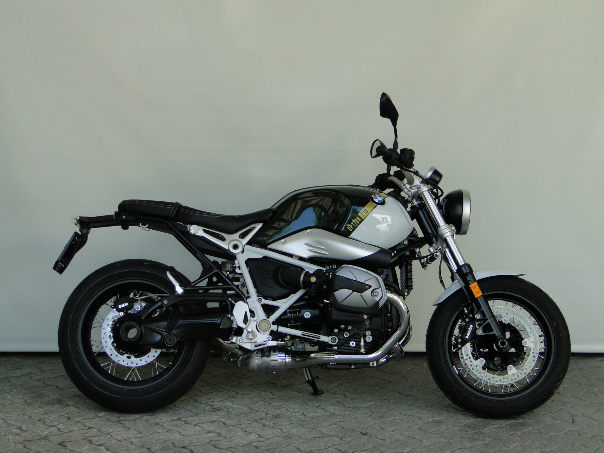 BMW R nineT Pure inkl. 3 Jahre / 30'000km Gratisservice-image-1