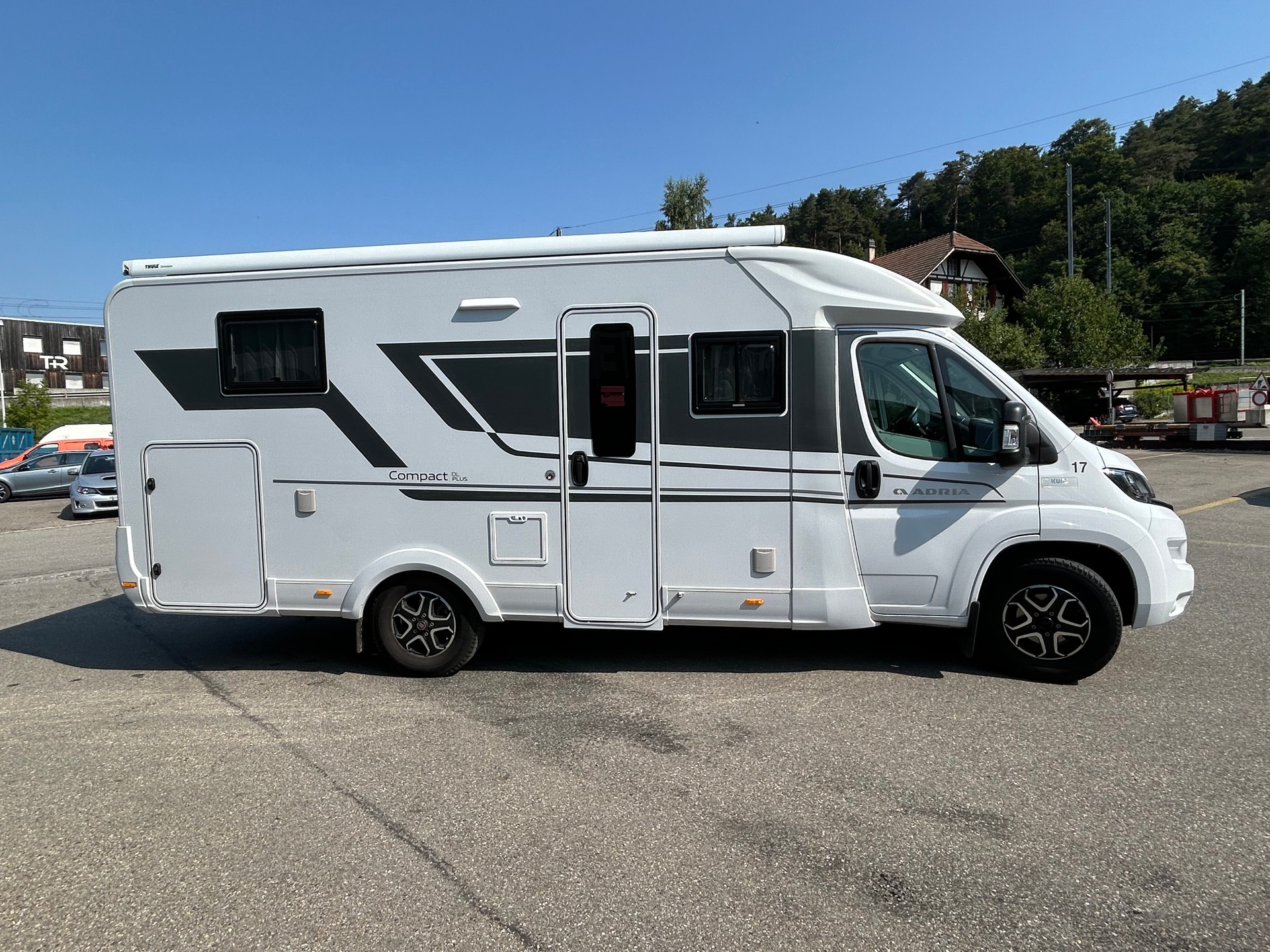 ADRIA Compact DL-showroom-element-1