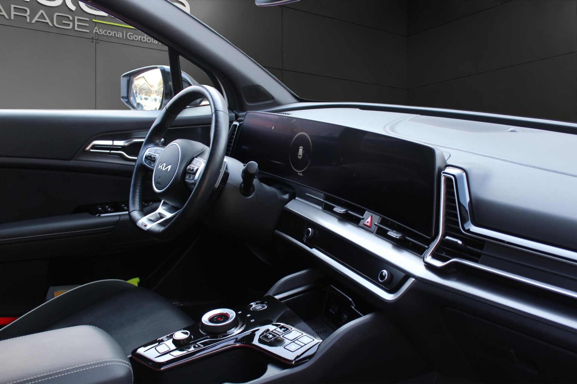 KIA Sportage 1.6 T-GDi Hybrid GT-Line-image-9