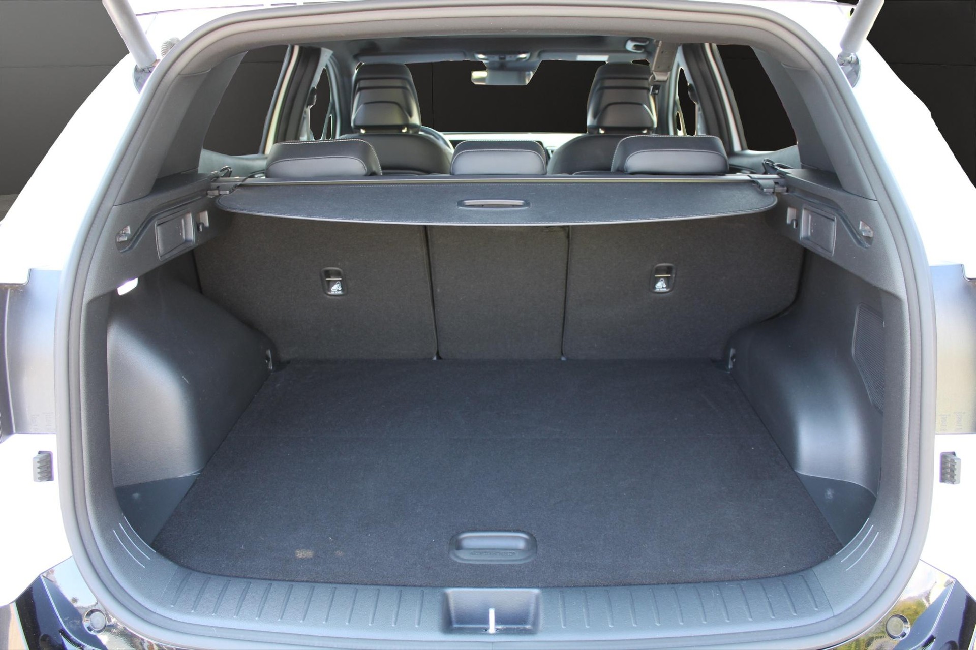 KIA Sportage 1.6 T-GDi Hybrid GT-Line-image-12