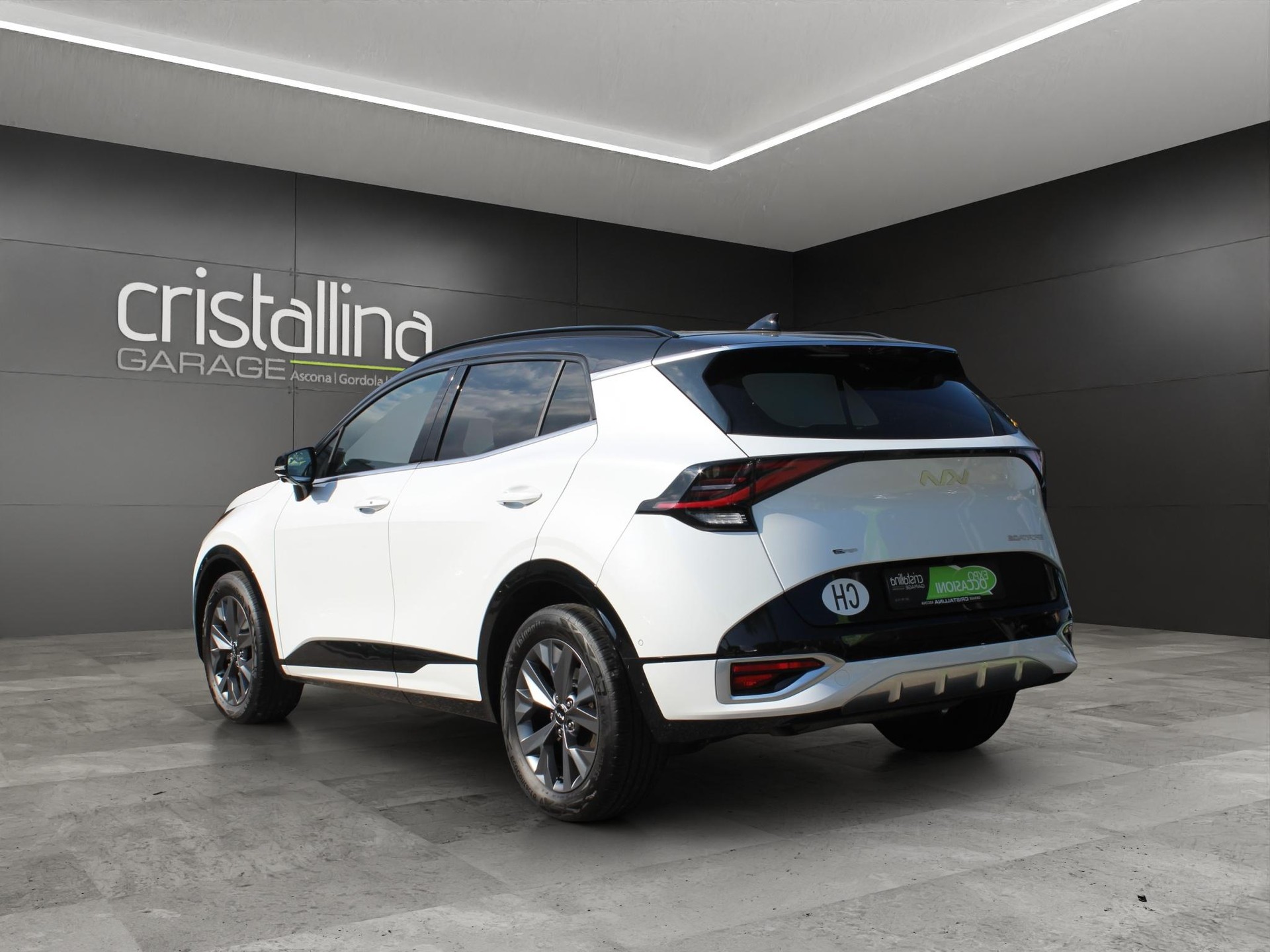 KIA Sportage 1.6 T-GDi Hybrid GT-Line-showroom-element-2