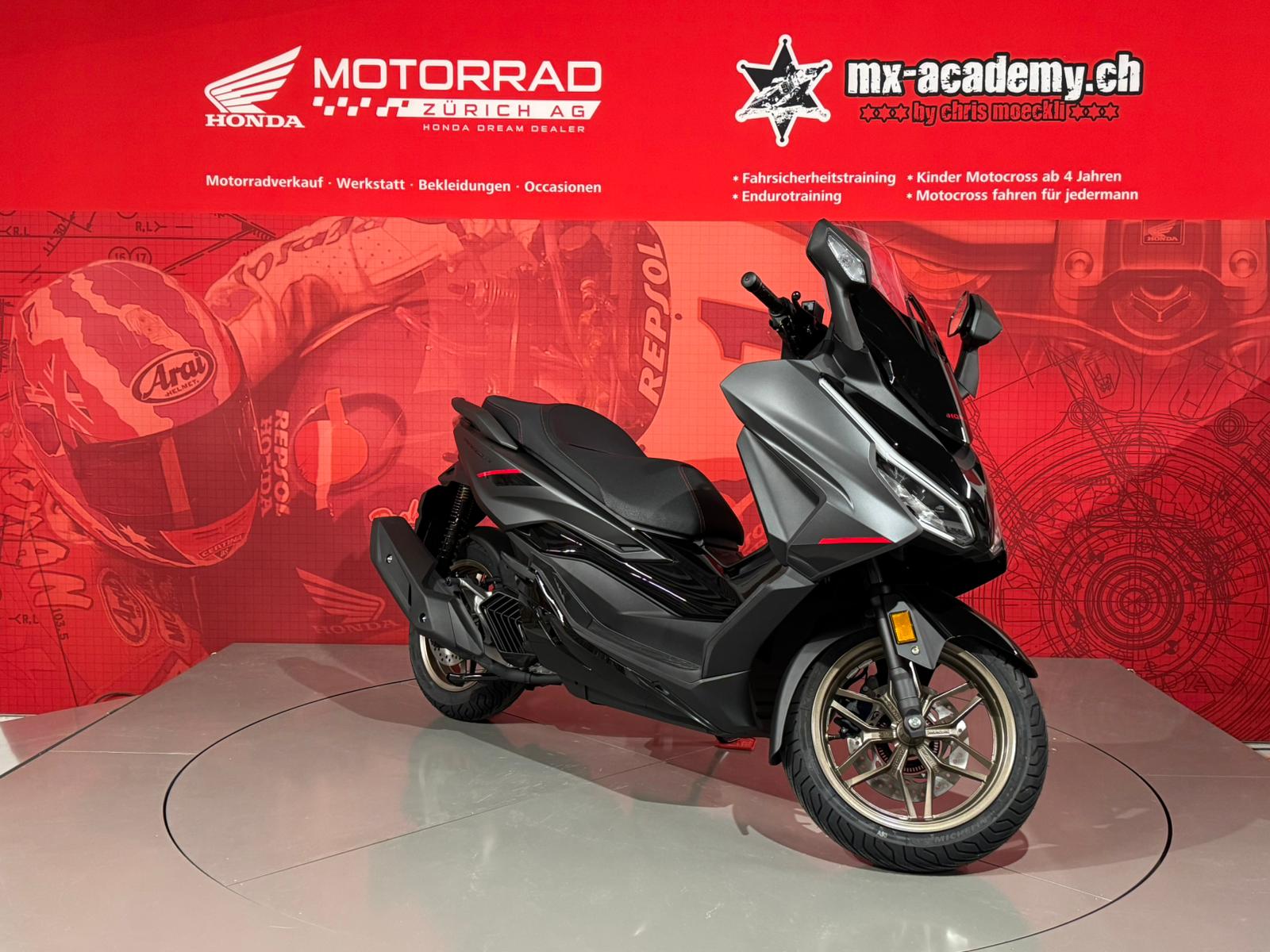 HONDA Nss 125 Forza *Neufahrzeug* *SPECIAL EDITION*-image-1