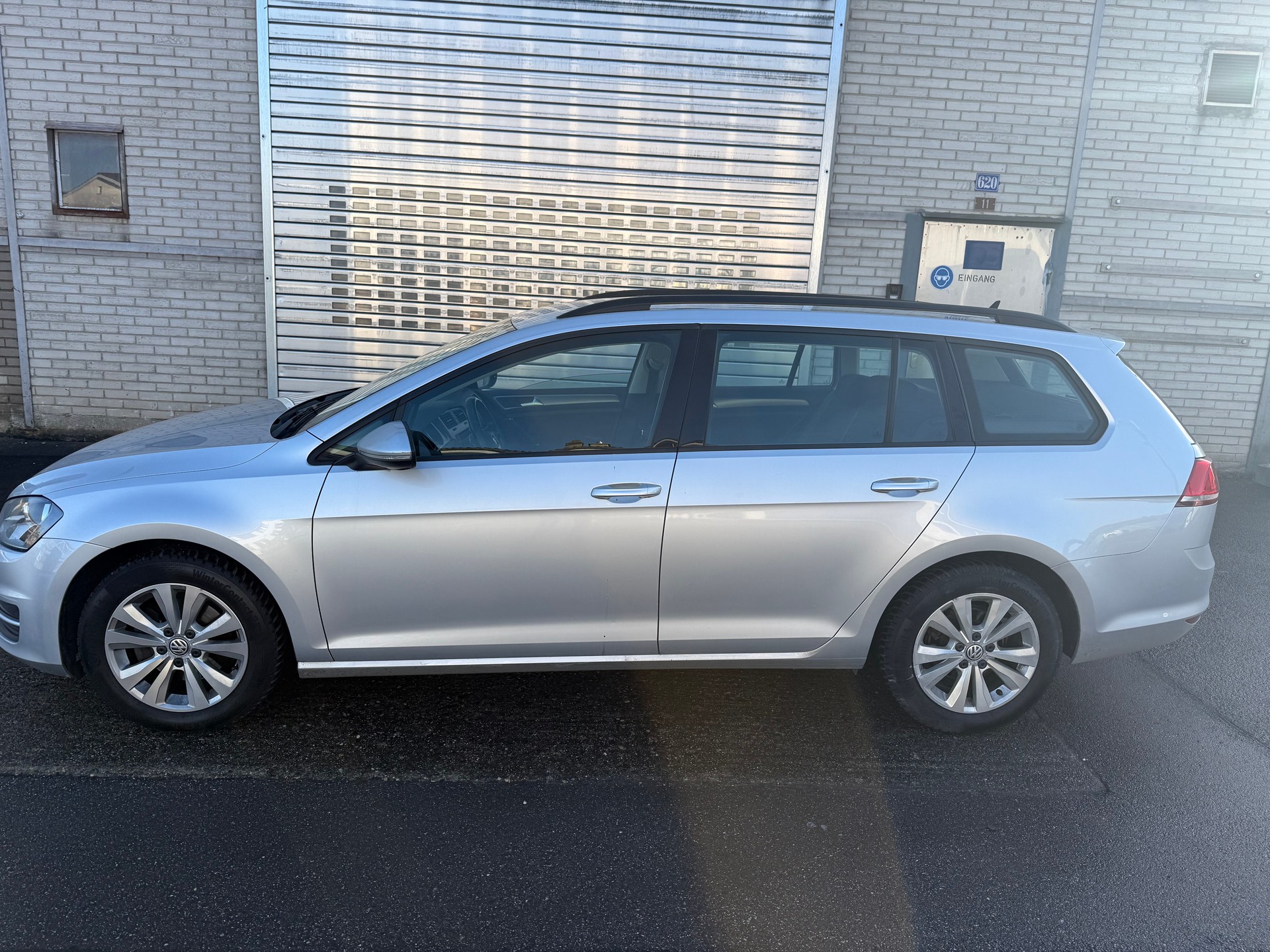 VW Golf Variant 1.6 TDI Comfortline DSG-image-5