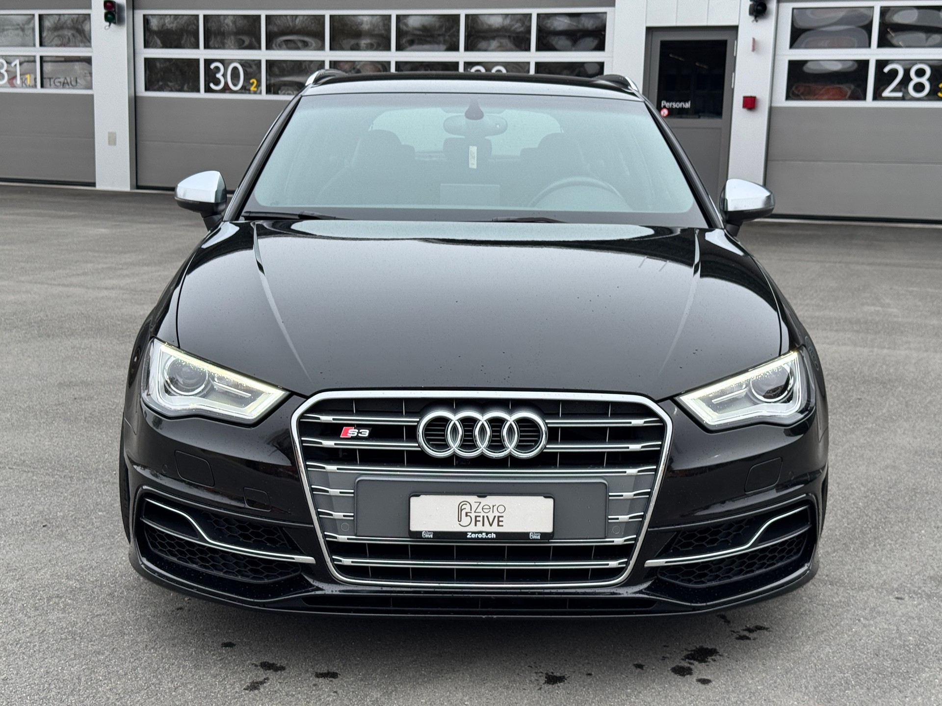AUDI S3 Sportback 2.0 TFSI quattro S-tronic-showroom-element-1