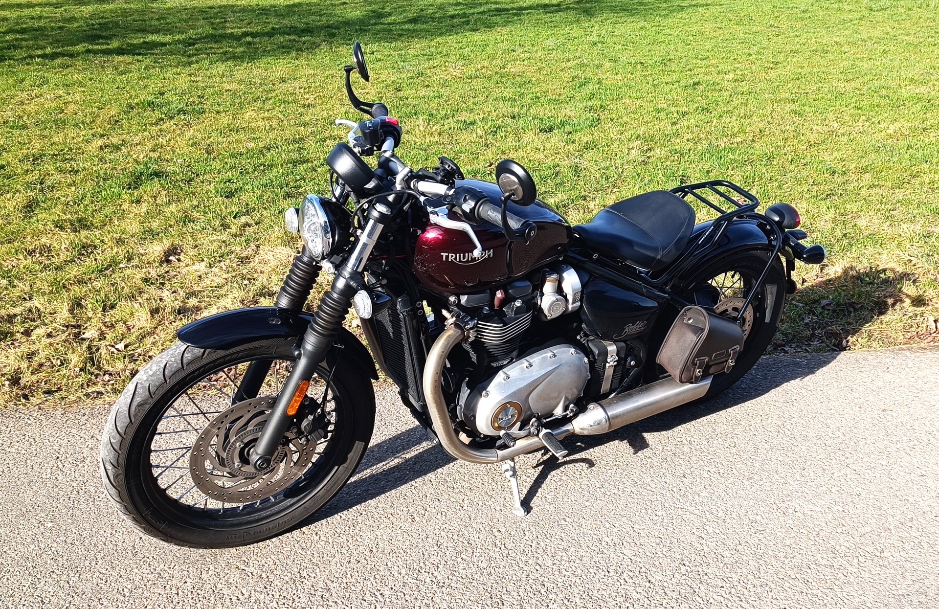 TRIUMPH Bonneville 1200 Bobber ABS-image-1