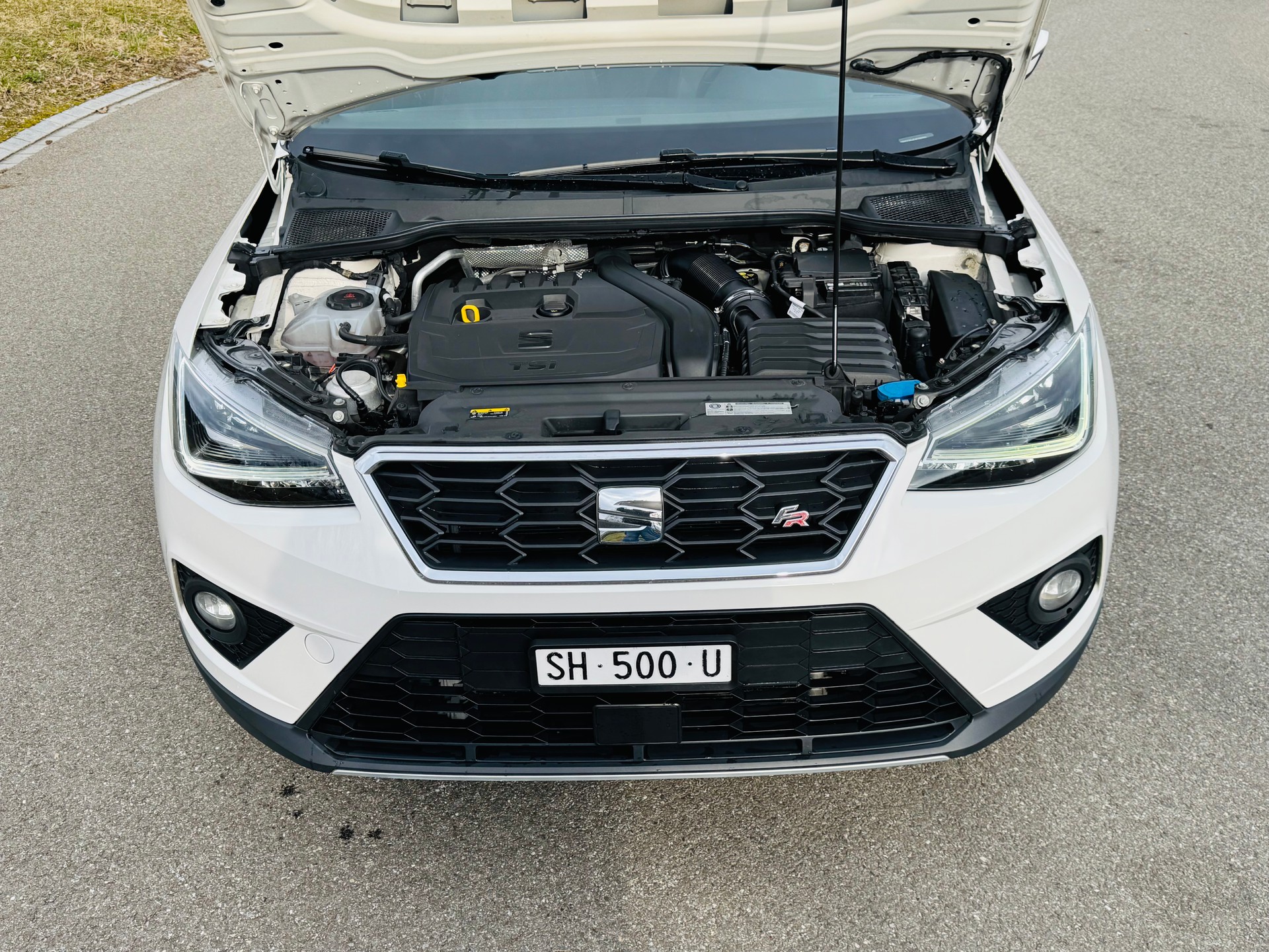 SEAT Arona 1.5 TSI Evo FR-Line-image-15