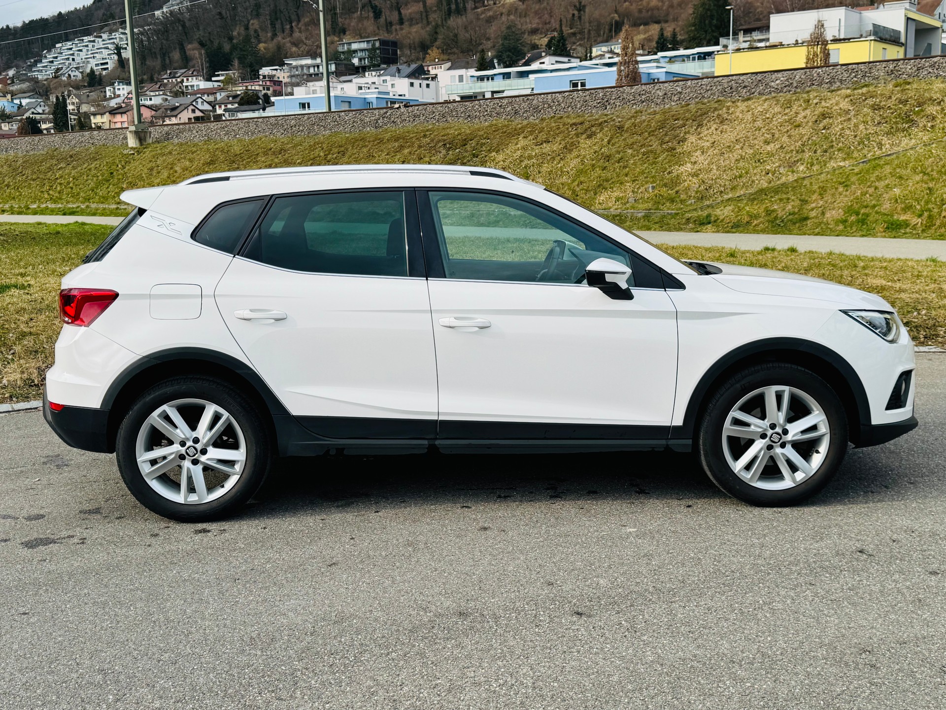 SEAT Arona 1.5 TSI Evo FR-Line-image-7