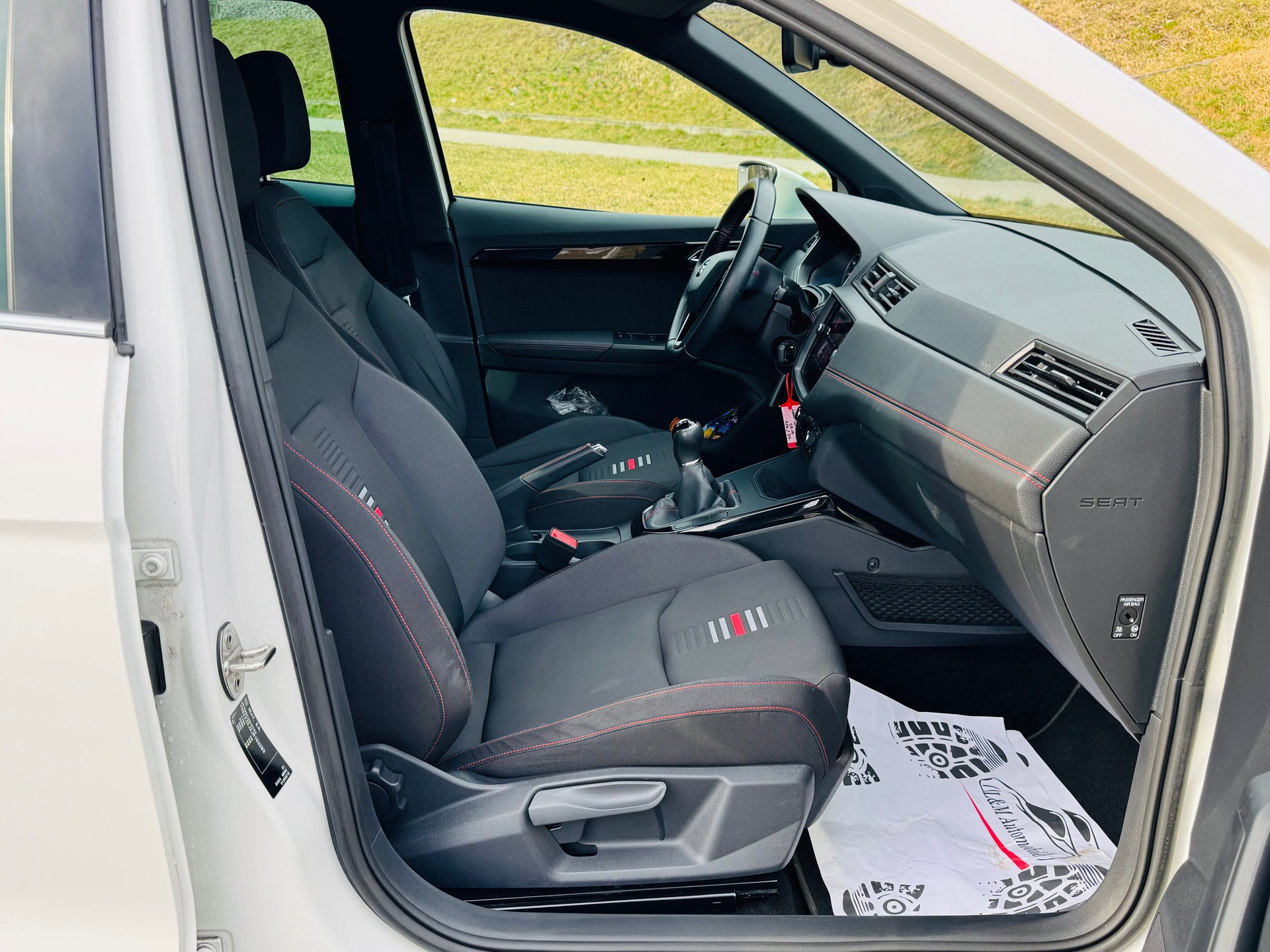SEAT Arona 1.5 TSI Evo FR-Line-image-12