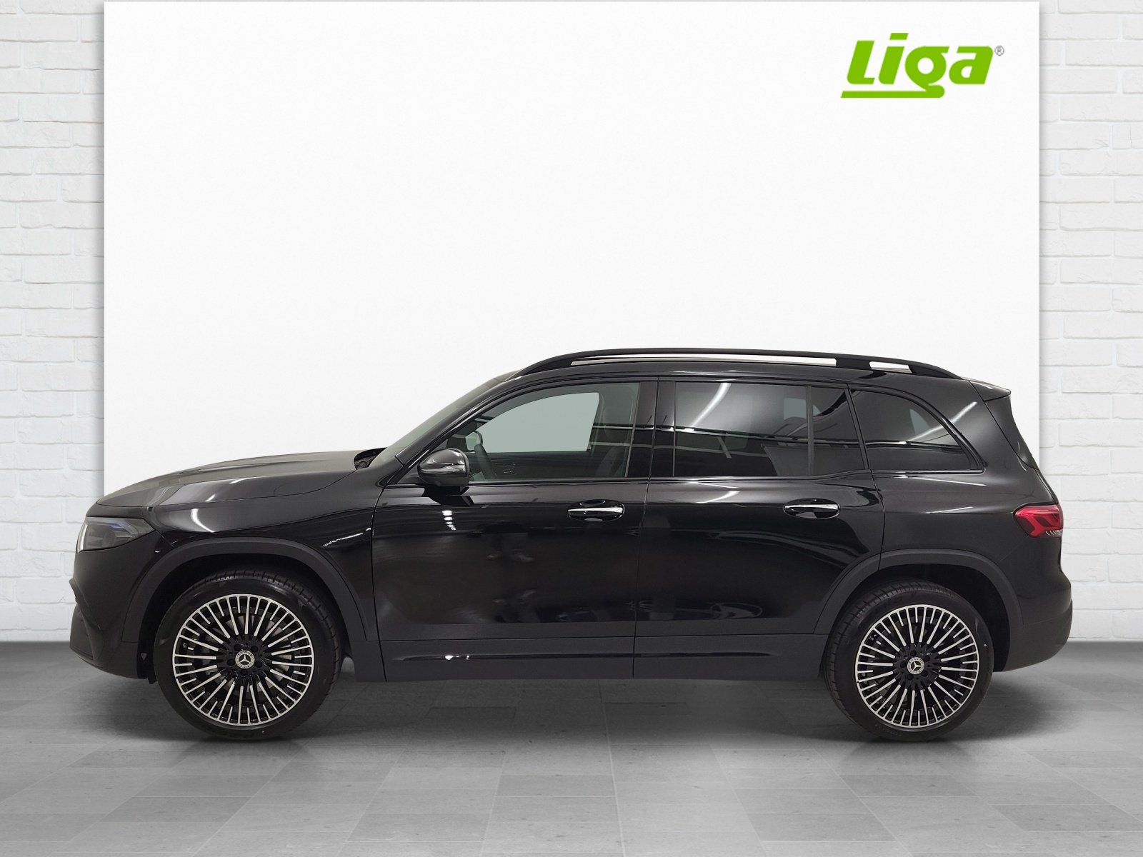 MERCEDES-BENZ EQB 350 AMG Line 4Matic
