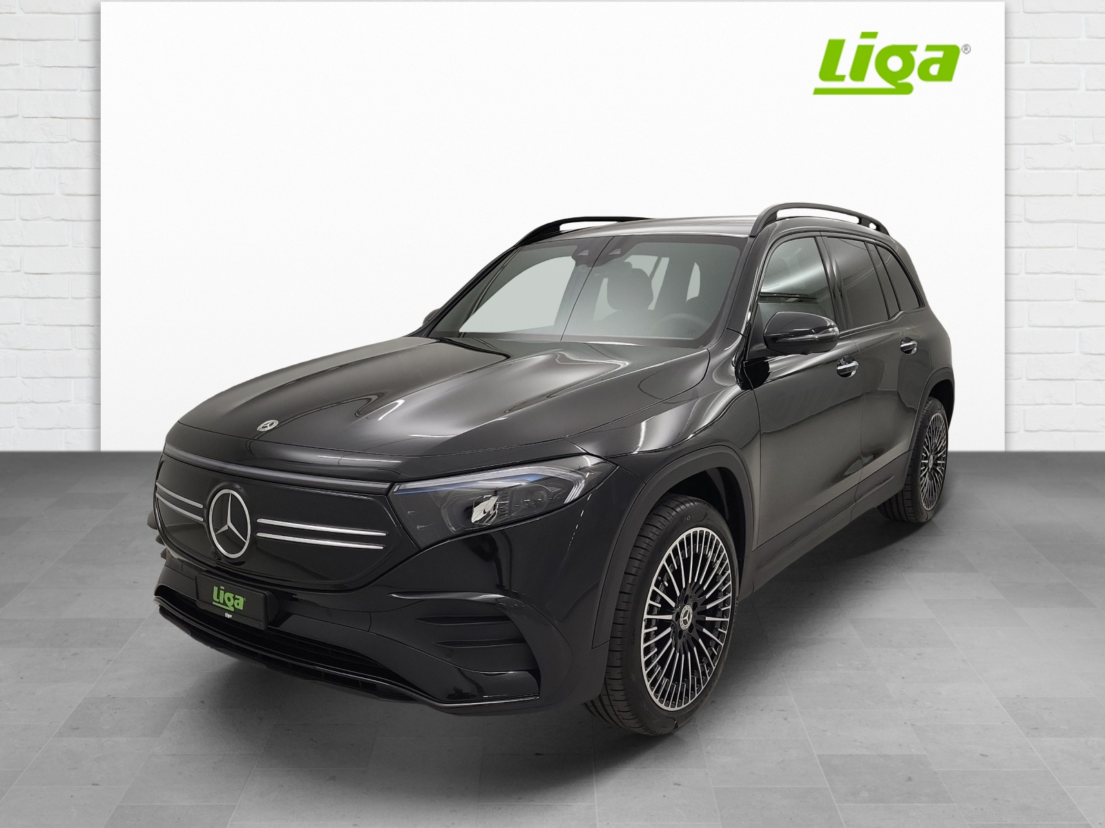 MERCEDES-BENZ EQB 350 AMG Line 4Matic-showroom-element-1