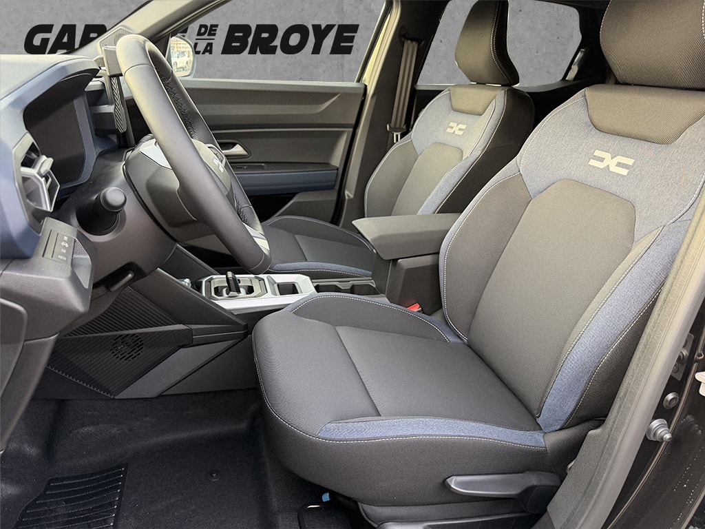 DACIA Duster 1.6 Hybrid Journey-image-8
