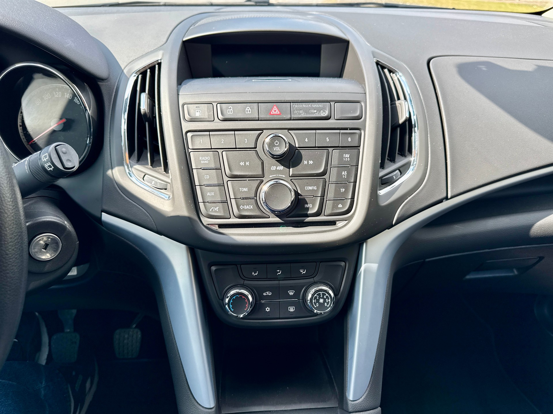 OPEL Zafira Tourer 1.6i 16V CNG Turbo Active Edition-image-16