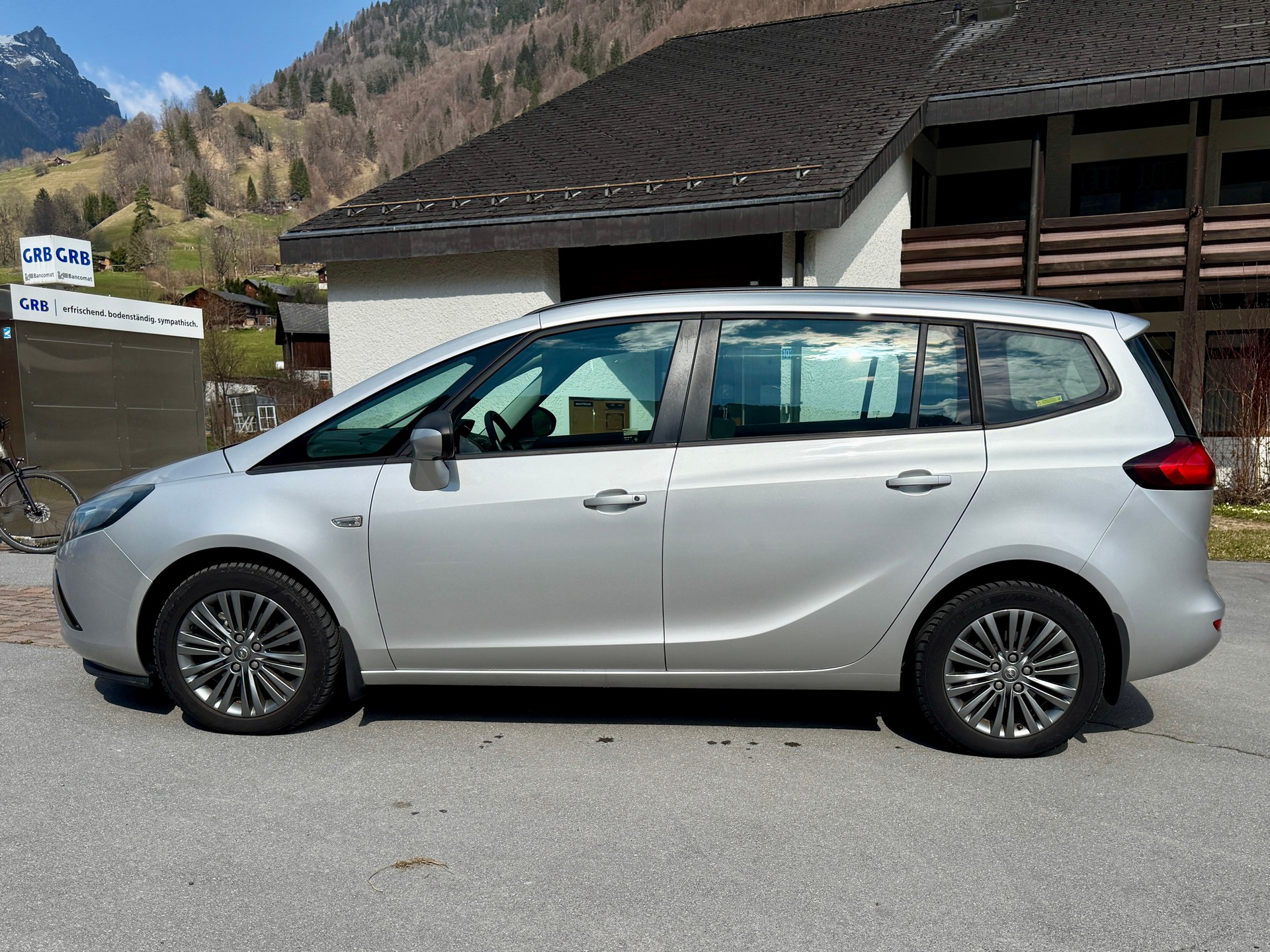 OPEL Zafira Tourer 1.6i 16V CNG Turbo Active Edition-image-7