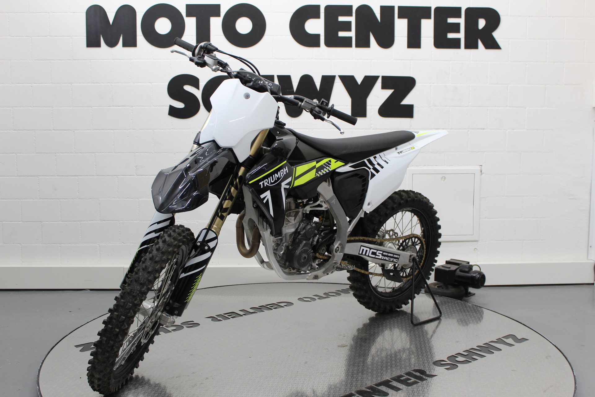 TRIUMPH TF-250 X-image-4